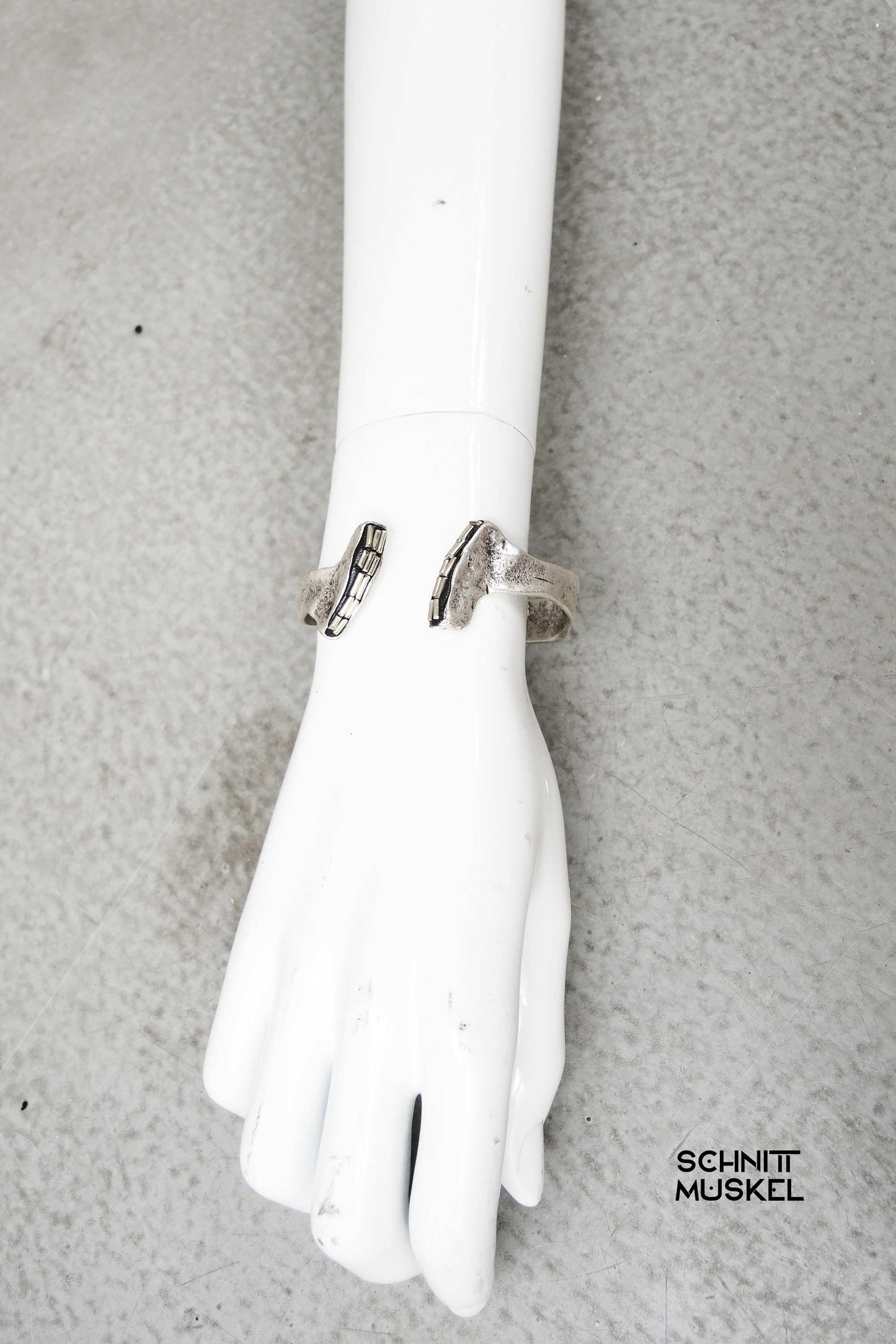 Armschmuck, Armreif, Armspange, avantgarde Schmuck