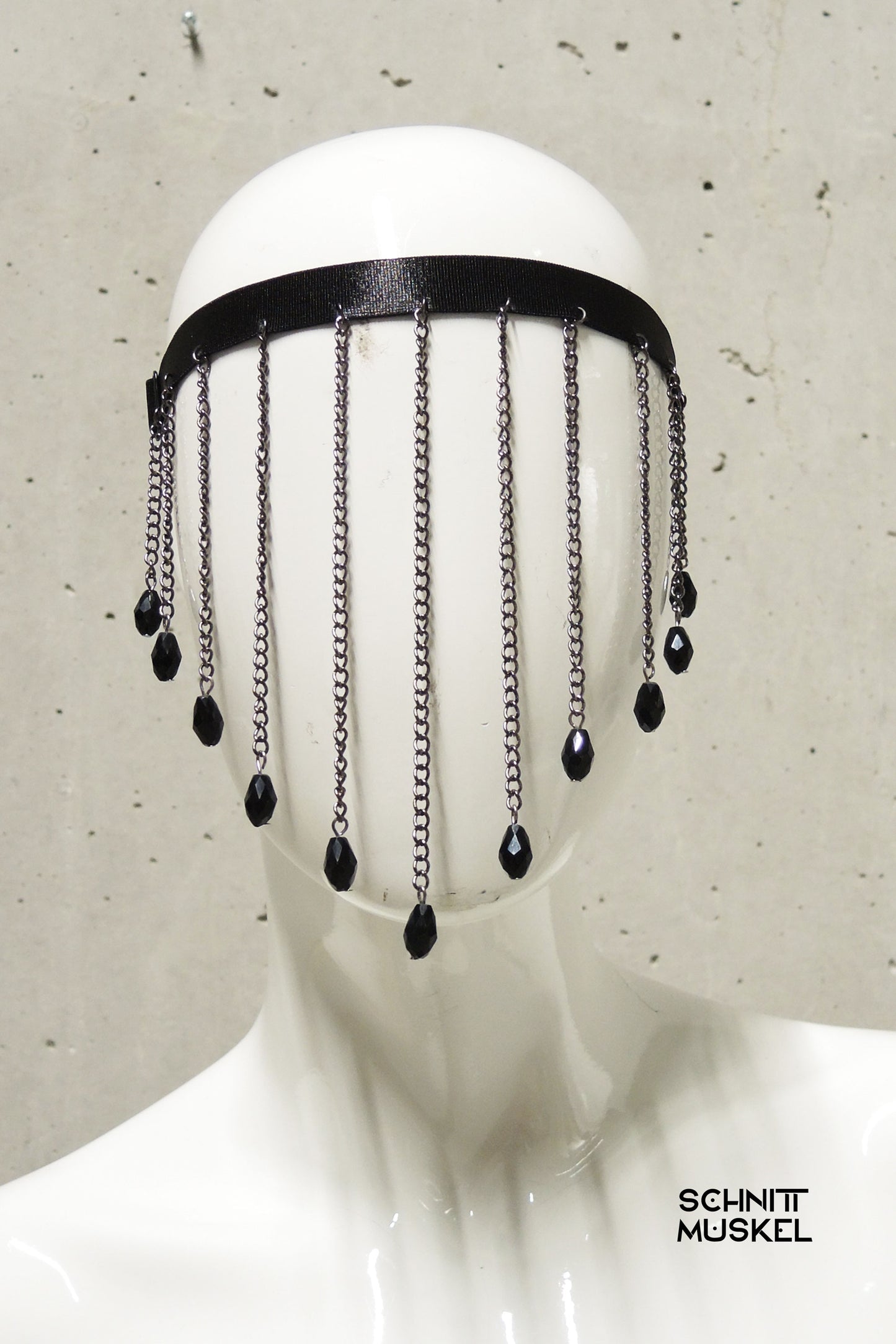 Beinharness, Strumpfband, Fetischkopfschmuck, Beinschmuck, Oberschenkelschmuck, Gothicmode, Gothicfashion, Gothicaccessoire, Gothicmaske, Gesichtsschmuck