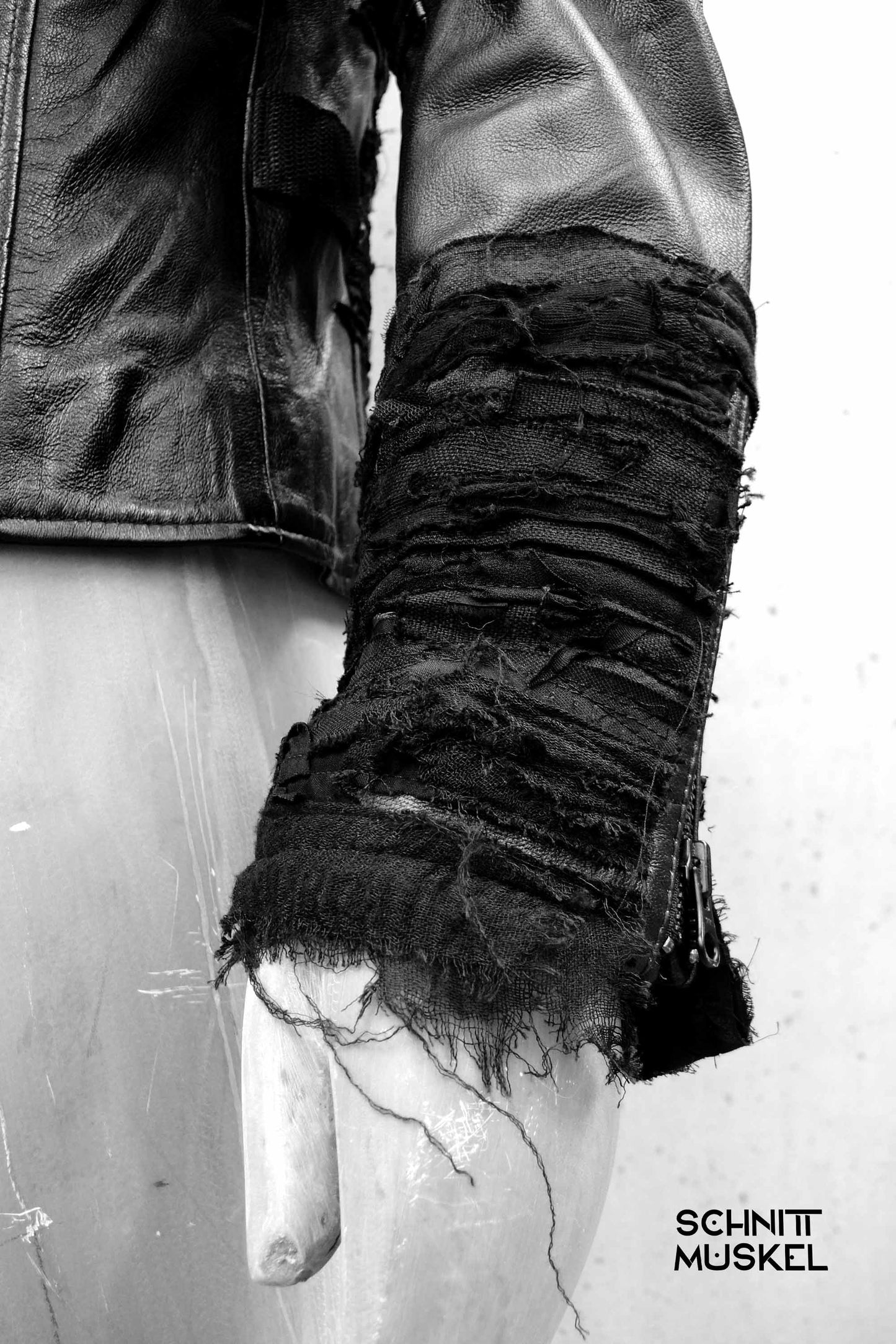 Unikat Bikerjacke, Unikatjacke, Gothicjacke, Rockstaracke, destroyed Lederjacke, Customized Biker jacket