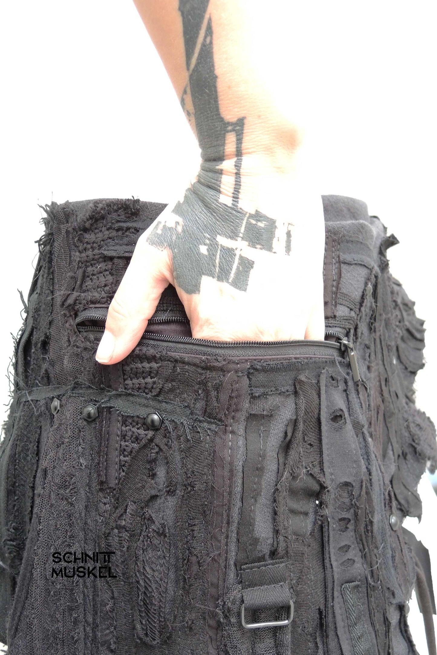 Hüftschmeichler, Schößchen, Halbschürze mit Tasche, Gothicfashion, Gothicmode, Gothicaccessoire, postapokalyptische Mode,