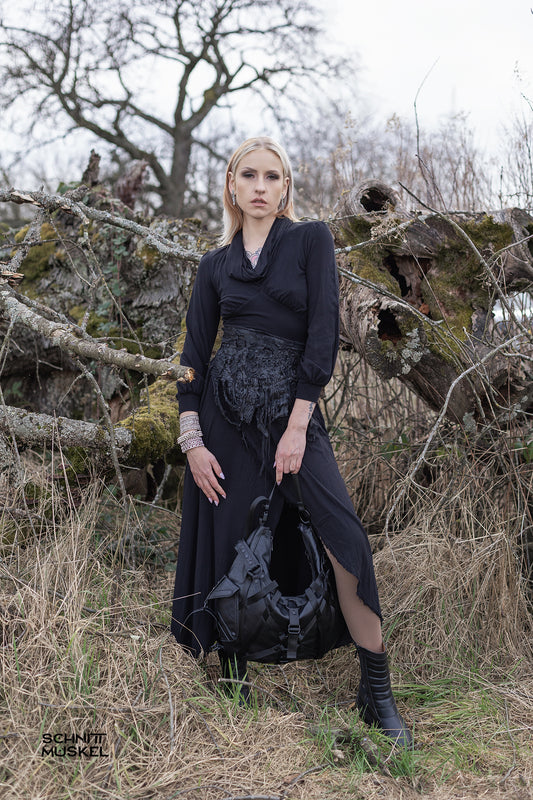 Gothicmode für Damen, Gothickleid, Gothictasche, Harnesstasche, Gothictasche