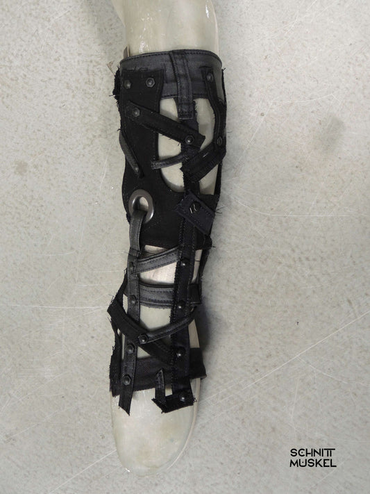 Gothicmode, Unikat Armstulpen, postapokalyptische Mode, postapokalyptische Armstulpen