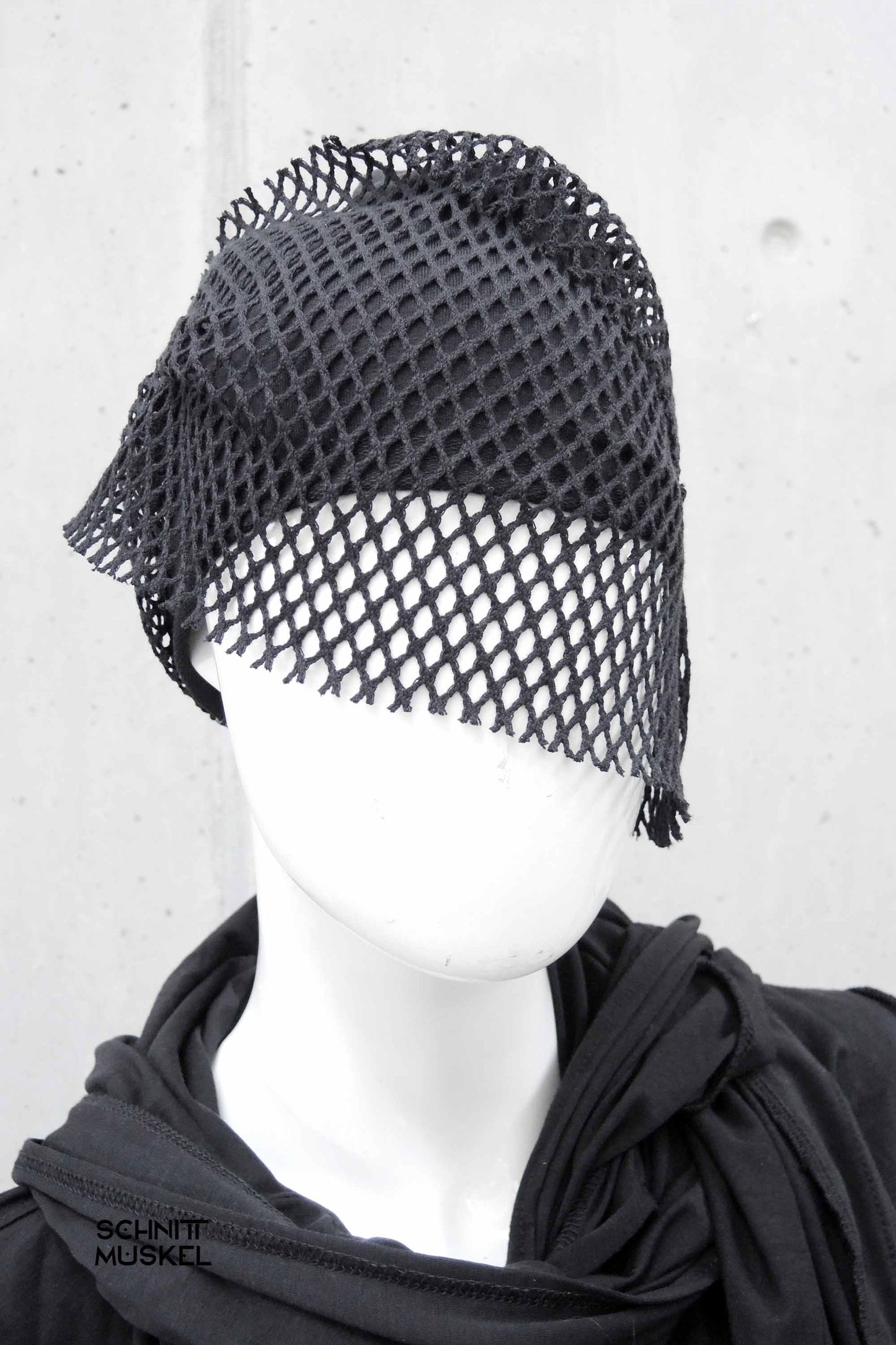Mütze mit Schleier, Schleiermütze, Gothicmütze, Beanie mit Netz, Mütze mit Netz, darkcyber beanie