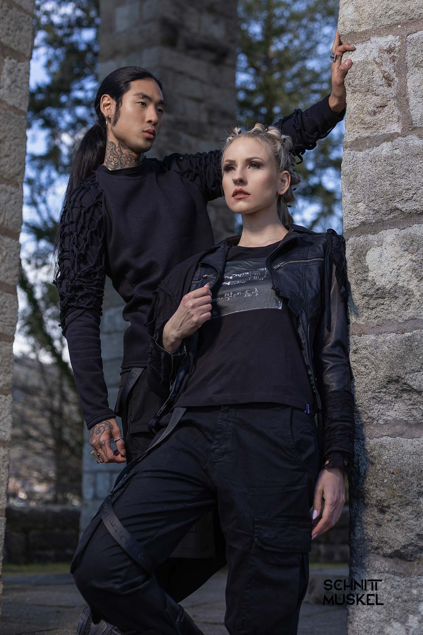 Gothicmode für Damen, Gothicmode, darkavantgarde, schwarze Mode,Darkwear, darcyberfashion,cyberfashion, gthicfashion, Gothicmode, darkavantgarde, tekkknostyle