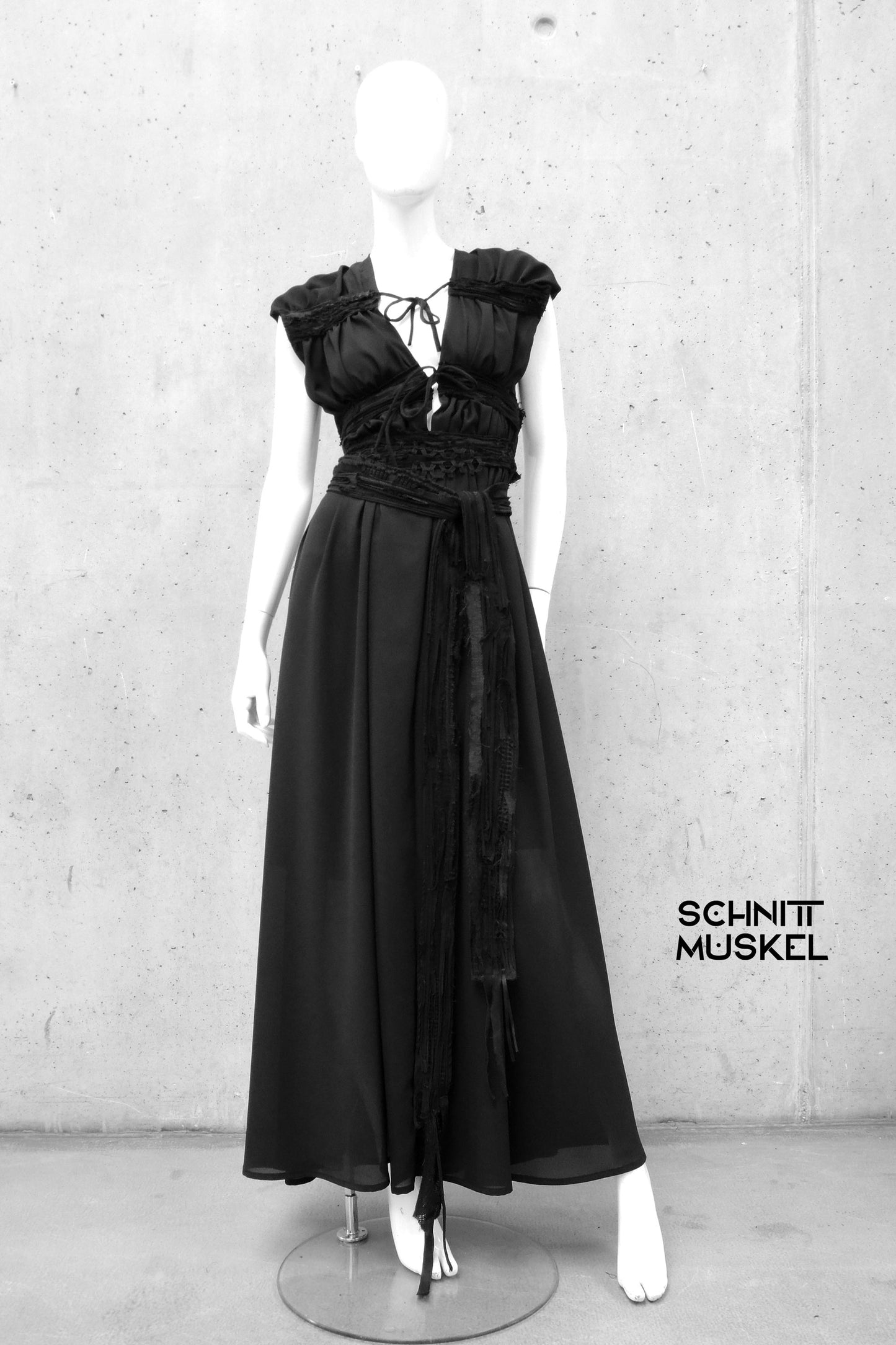 Schwarzes Abendkleid, Gothickleid, darkavantgarde Kleid, darkwear, altweardress, darkavantgardedress, destroyeddress,, gothicdress,