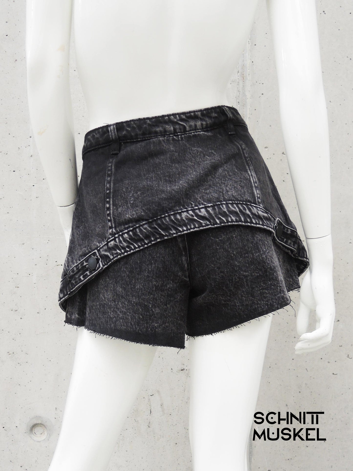 kurze Jeans, Jeansshorts, schwarze kurze Jeans, teckwear Jeans kurz, lagenlook Jeans