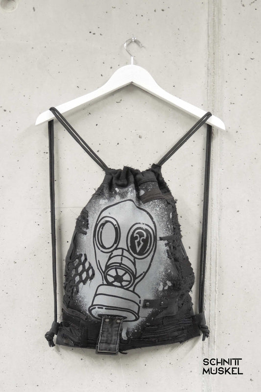 Rucksack mit Gasmaske, postapokalyptischer Rucksack, Gothicrucksack, Turnbeutel, Turnbeutel Gothicstyle, destroyed Rucksack, Gothic Rucksack