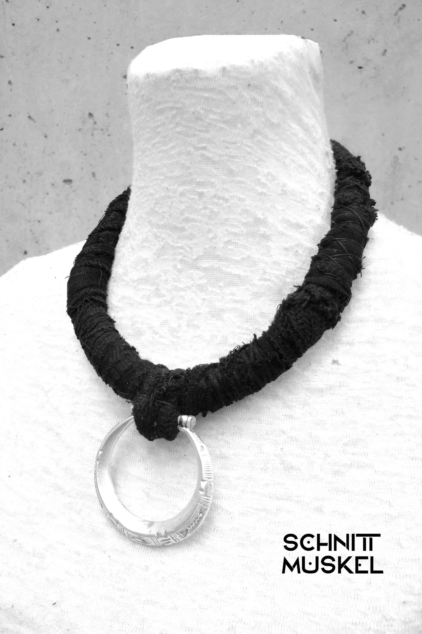 Halsschmuck Pagan, darkavantgarde, Tribalschmuck, darkwear, goth, gothicschmuck