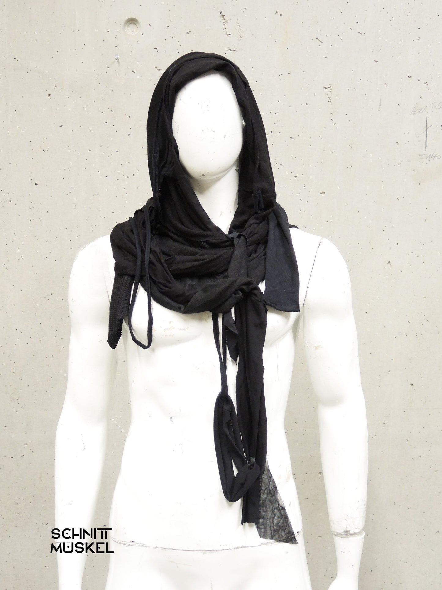 Unikat leichter Kapuzenschal "thar"