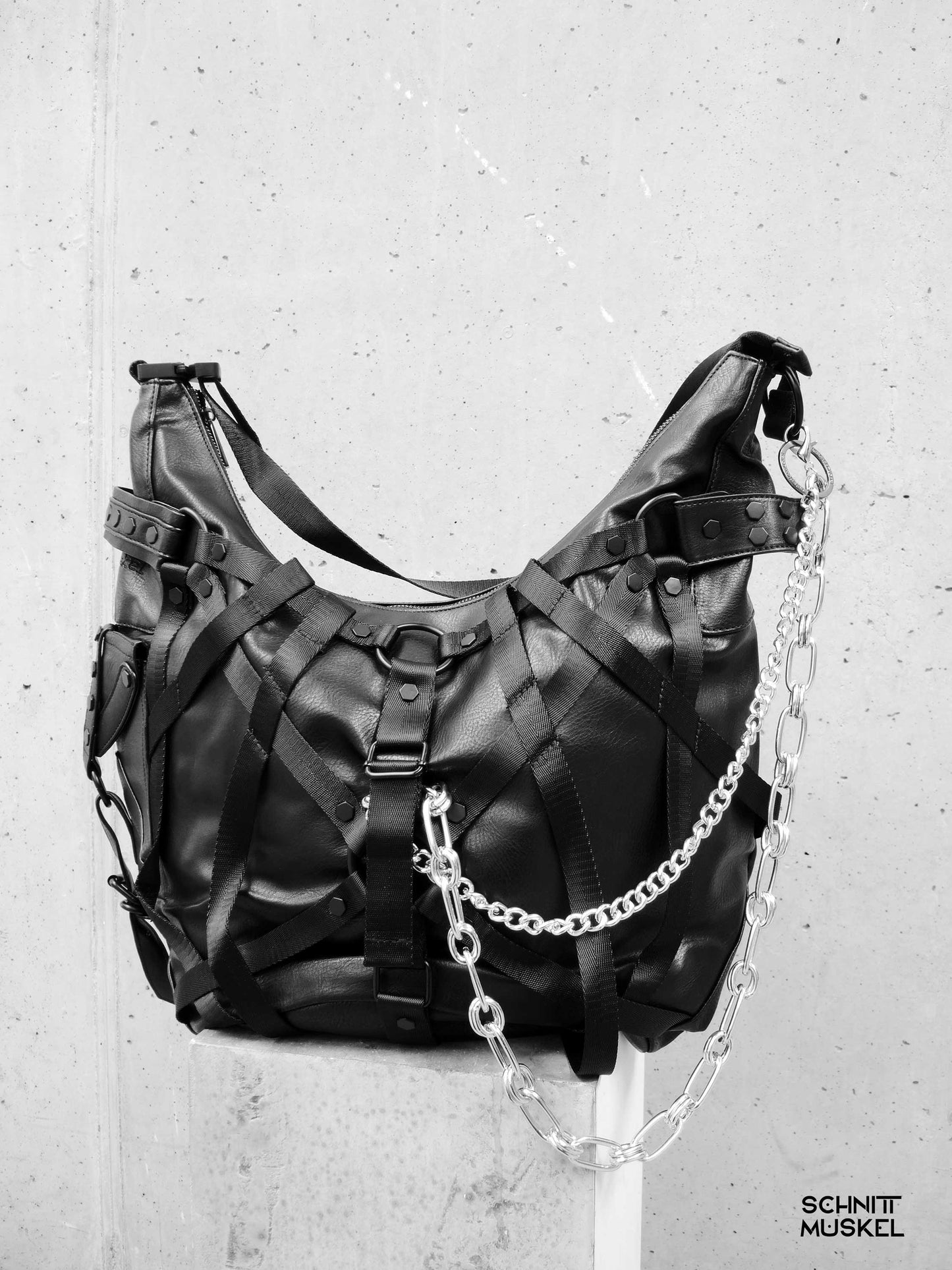 Taschenkette, Gothictasche, darkavantgardetasche, schwarze grosse Tasche, darkwear