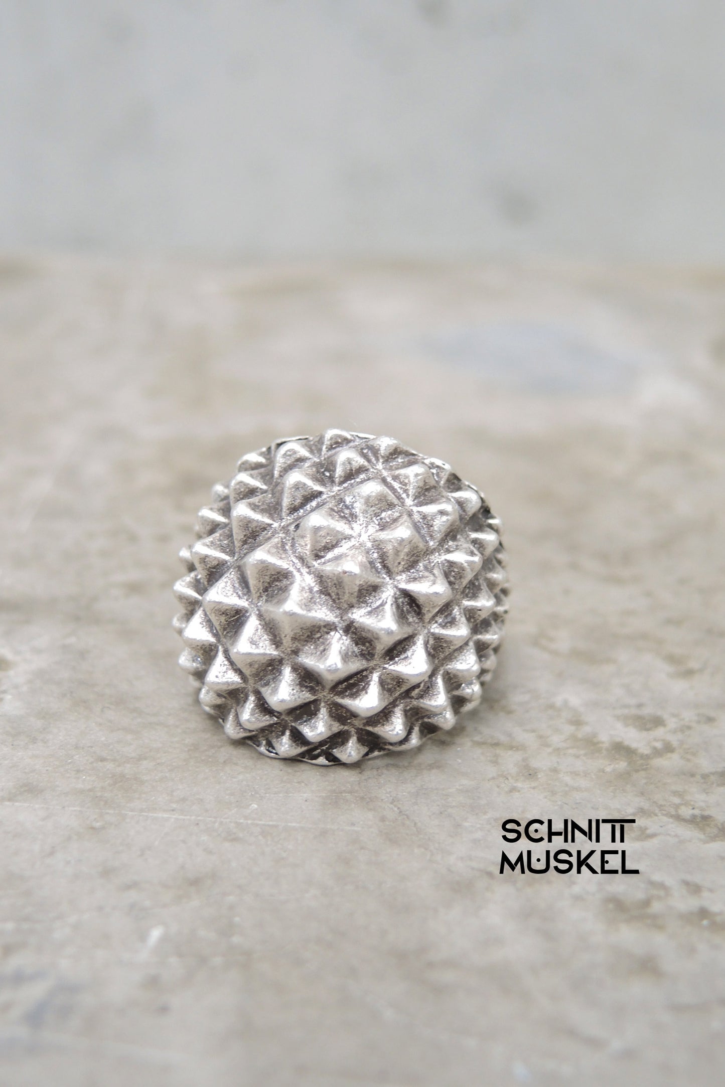darkavantgarde Ring, kugelförmiger Ring