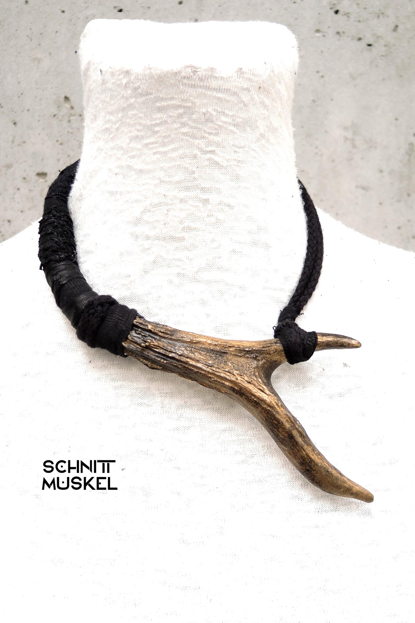 Geweihschmuck, antlerjewellery, goldenes Geweih, Halsschmuck mit Geweih, Halsschmuck Wiesn,