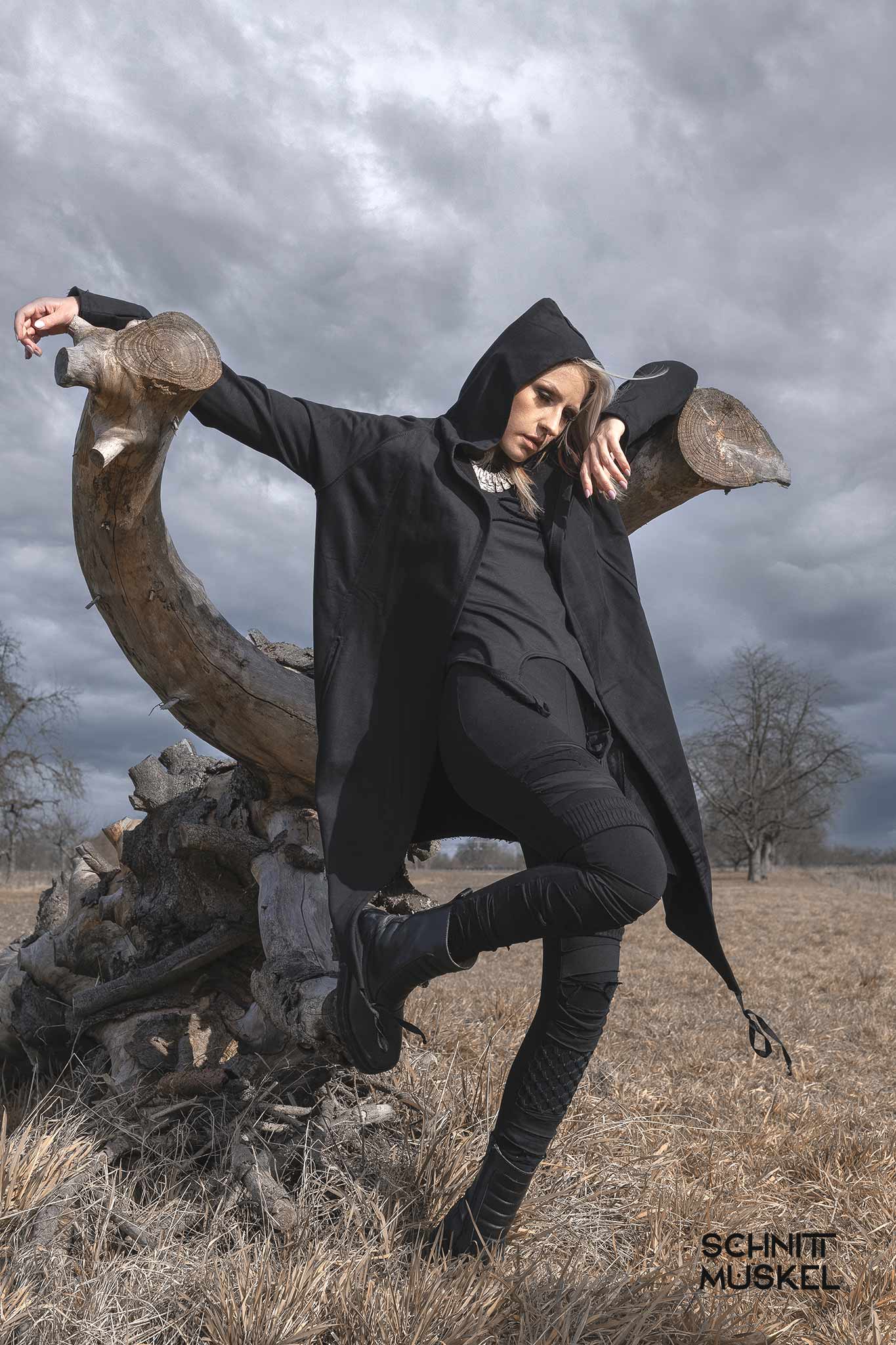 Gothicmode, postapokalyptische Mode, darkwear, darkfashion, dunkle Mode, Cyberfashion, darkcybermode