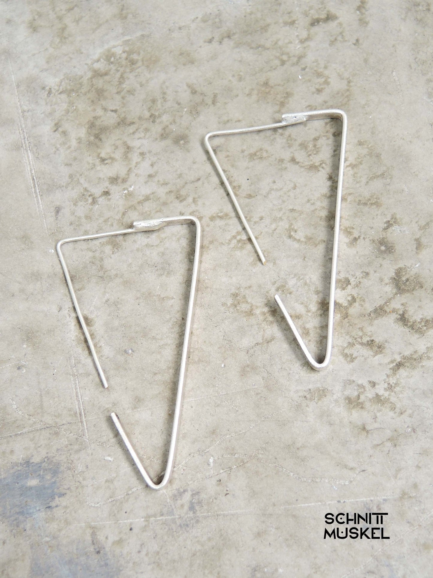 ZAMAK SChmuck, nicht allergener Ohrschmuck, Ohrschmuck Dreieck, Ohrringe Dreick, Ohrstecker Dreieck, avantgarde Schmuck