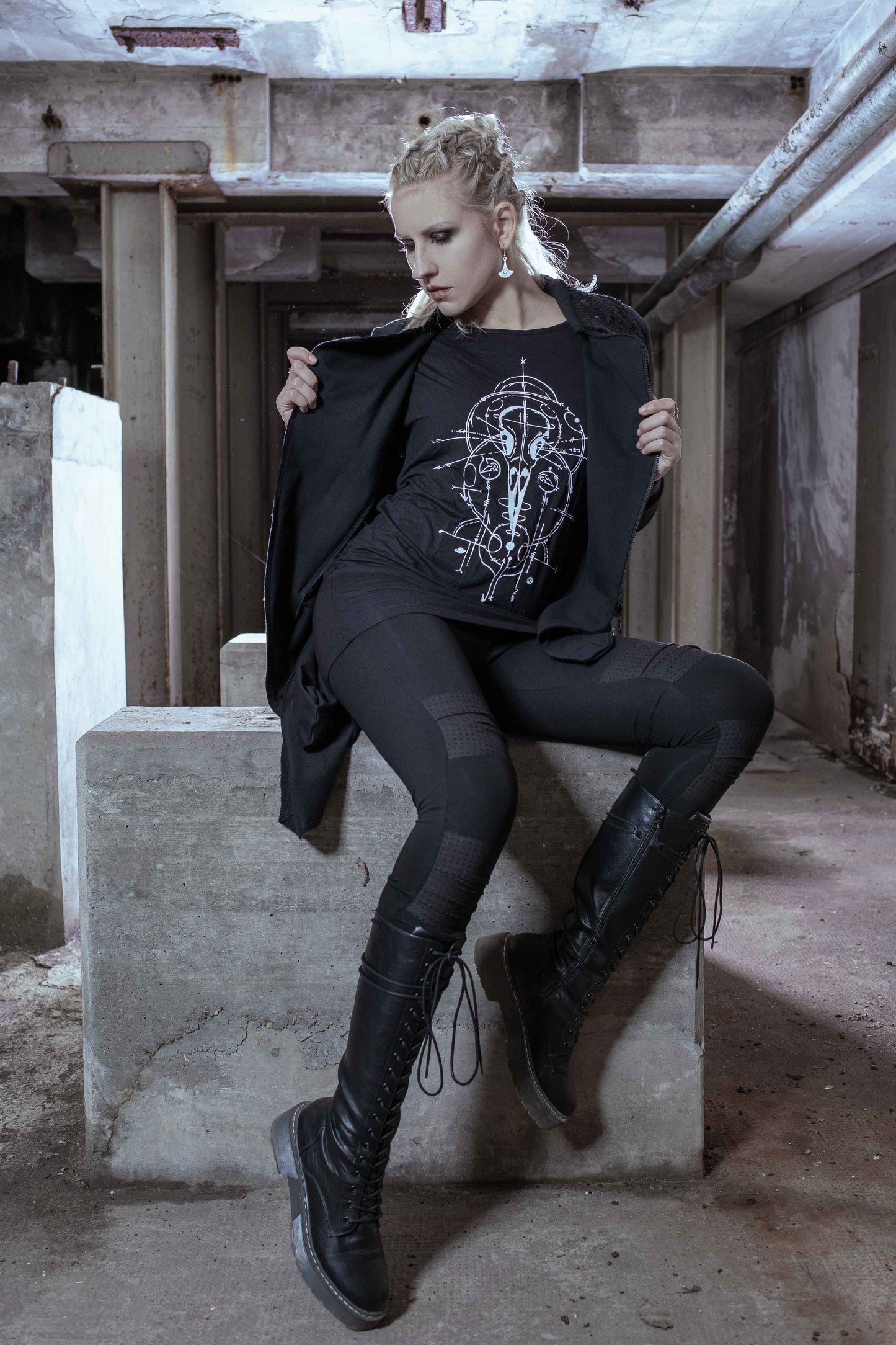 Gothicleggings, darkwear, darkavantgarde, dark, cyberfashion, cyberwear,