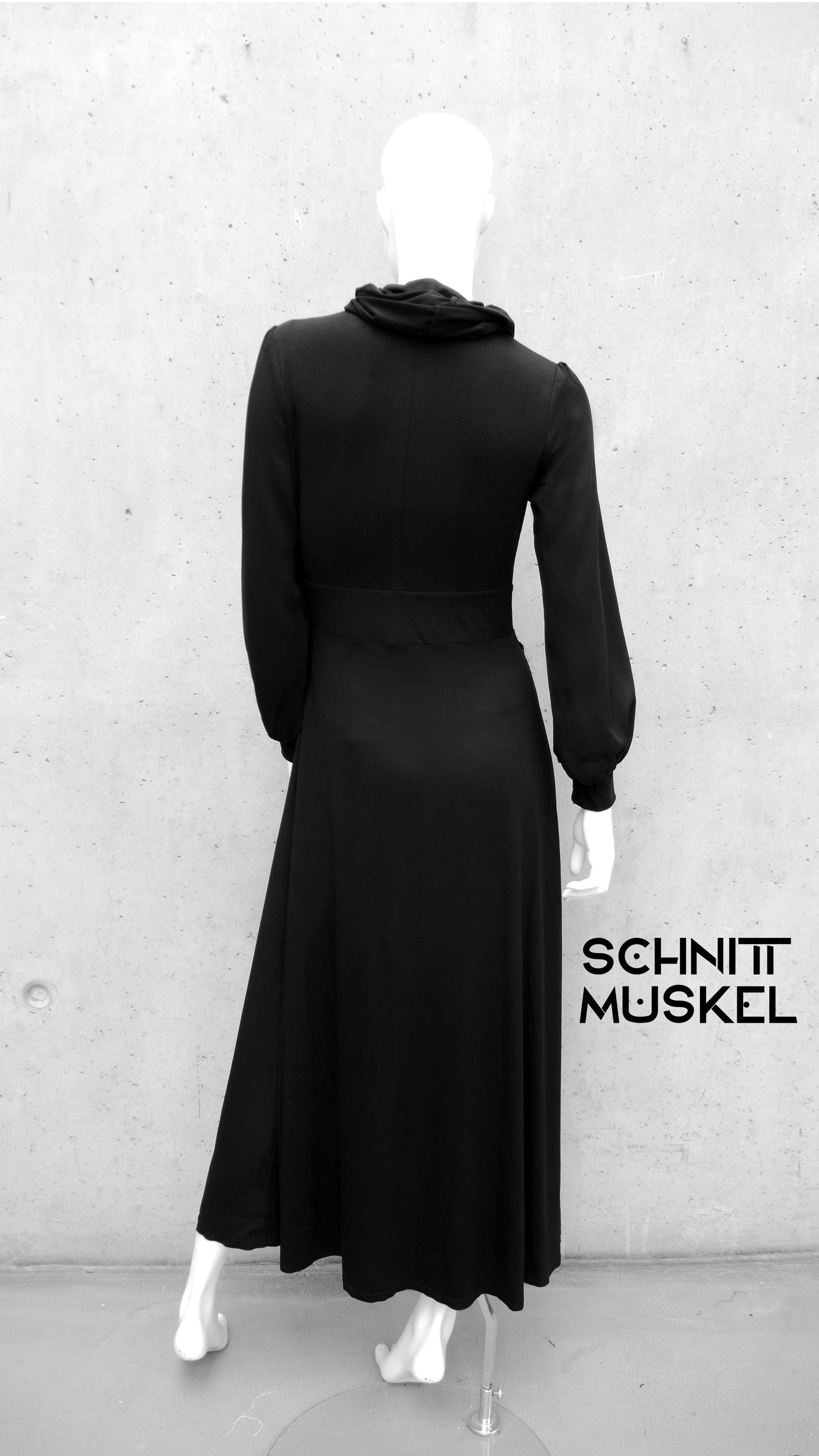 darkavantgarde, darkavantgarde Mode, darkwear, schwarzes Gothickleid, Korsettkleid, Kleid mit Schalkragen, Kleid mit Wasserfallkragen, Kleid mit Kapuze, Kapuzenkleid, Gothickleid