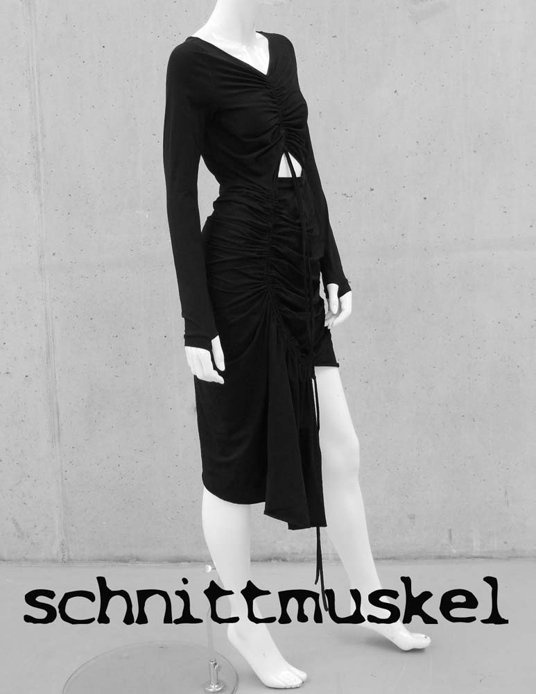 individuelles Kleid, Kleid mit Raffungen, Gothickleid, Streetgoth, Gothickleidung, Kleid mit verschiedenen Tragemöglichkeiten, variables Kleid, Kleid aus Modal, Kleid Bauchfrei, Kleid dark avantgarde, dark avantgarde,