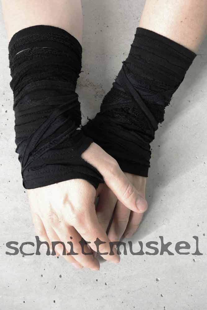 Armstulpen Gothic, Armstulpen destroyed, schwarze Armstulpen, postapokalyptische Armsrulpen, armwarmer, darkavantgarde armwarmer,