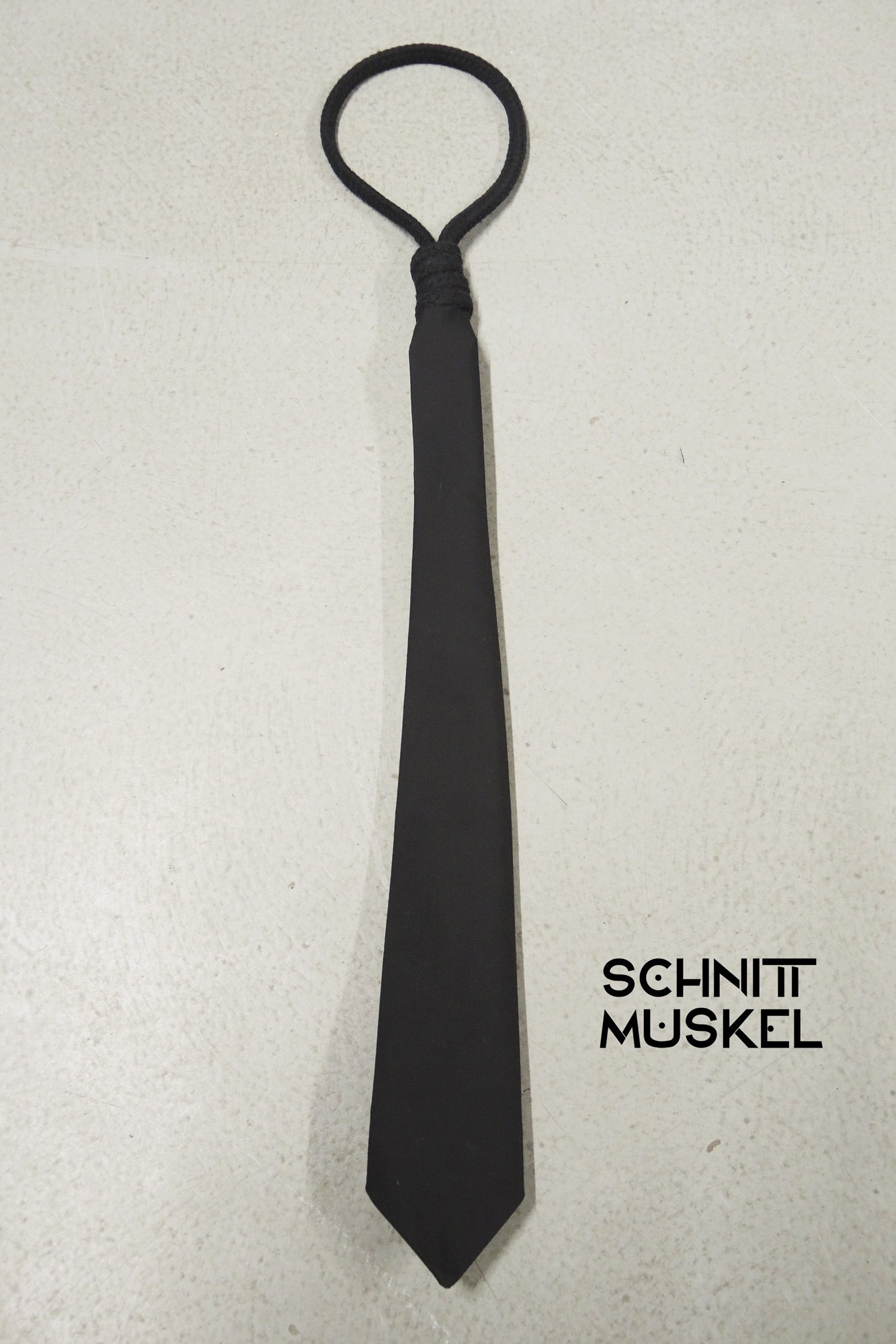 Galgenknotenkrawatte, Krawatte mit Galgenknoten, schwarze Krawatte, Gothickrawatte, Horrorkrawatte, Hangmansknot tie, slipknot tie, tie with slipknot, tie with hangmansknot