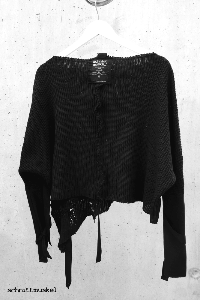 darkavantgarde, darkwear, kurzer schwarzer Pullover, Gothicmode, Gothicpullover, allblack