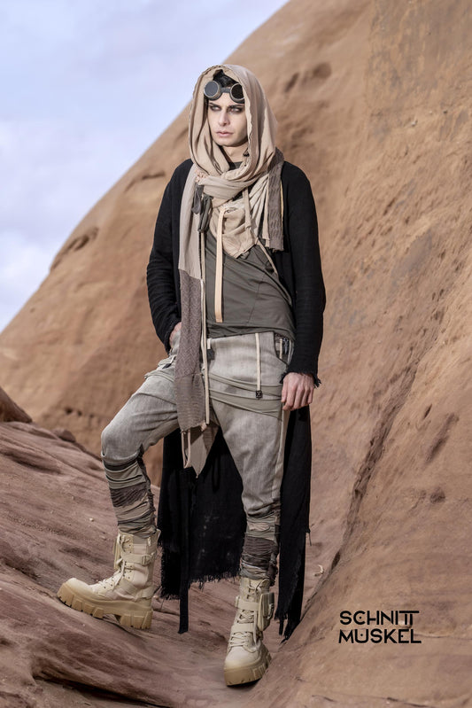 drop crotch pants, Dune Style fashion, madmaxfashion, desertstylefashion, desertfashion, mandalorianpants, sandcolor, sandfarbene Hose