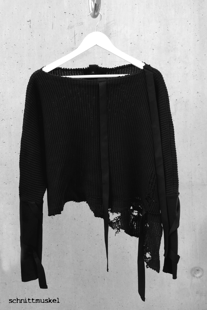 darkavantgarde, cropped Pullover weit, Gothicpullover, Streetgoth kaufen, Gothicmode shop