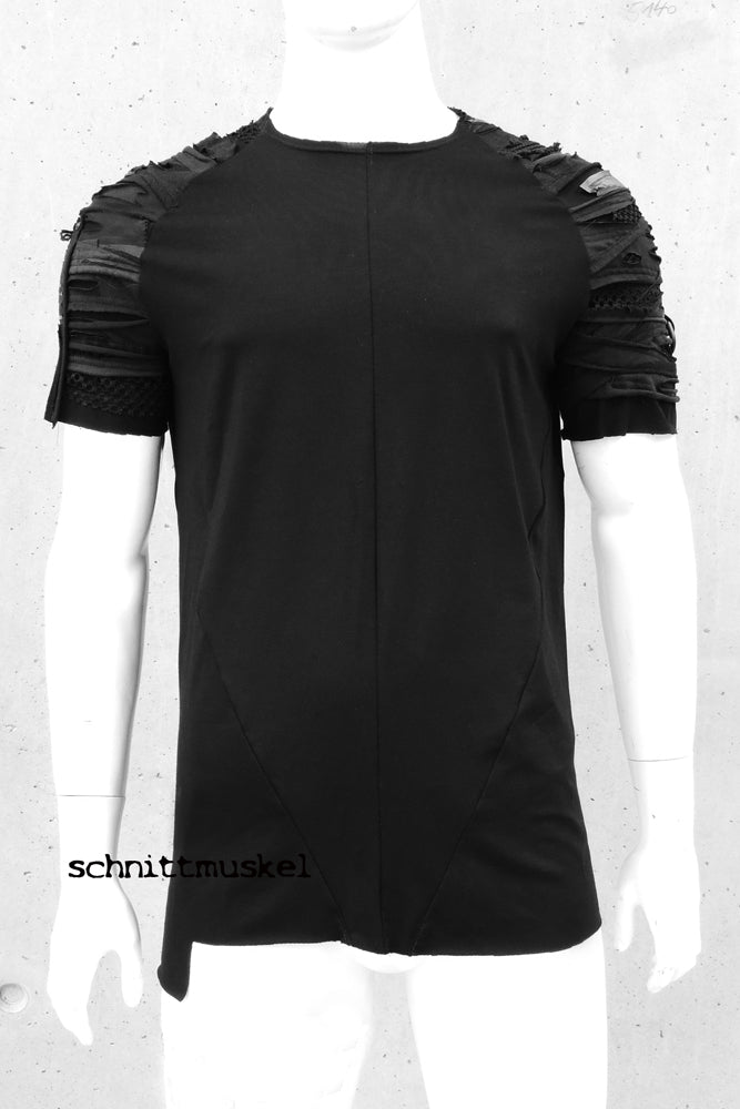 BEKLEIDUNG: Male Oberteile