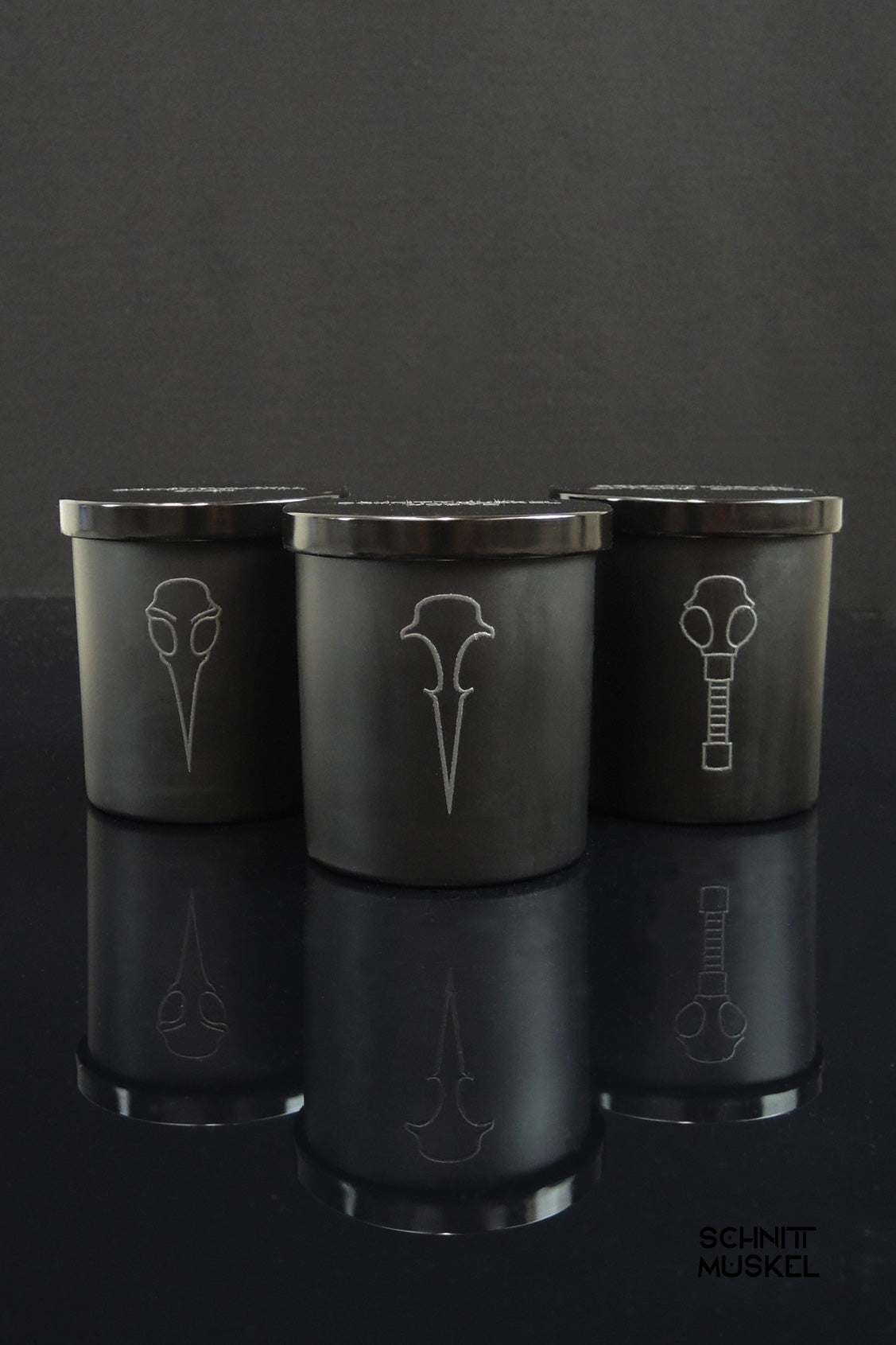 Duftkerze schwarz, schwarze Duftkerze, Gothicduftkerze, schnittmuskel Duftkerze, Duftkerzenset, Oud Duftkerze