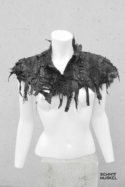 Gothic Cape, Gothic Kragen, postapokalyptische Mode, darkavantgarde Mode, Bandoutfit, 