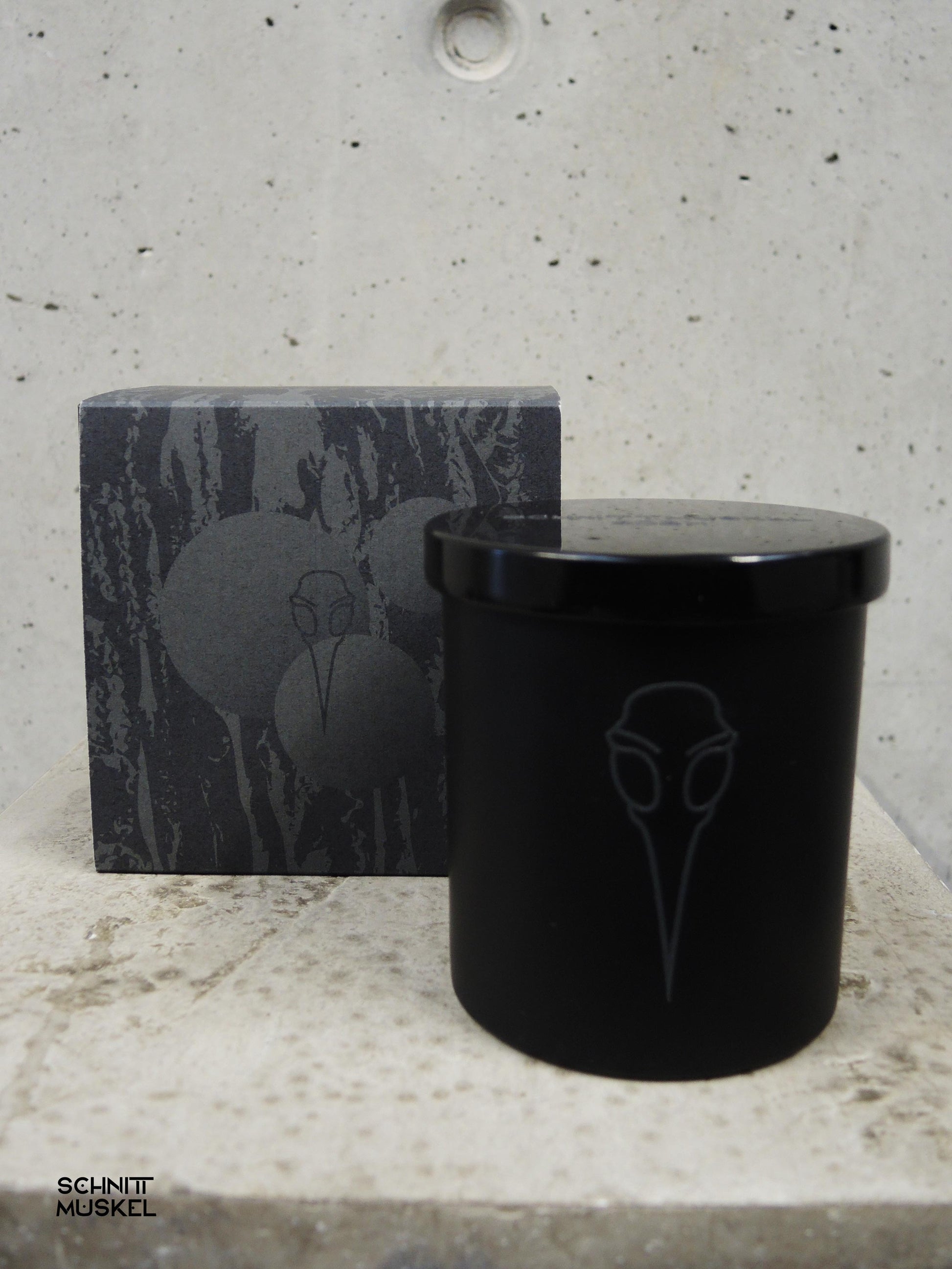 schwarze Duftkerze, Gothic Duftkerze, schwarze Kerze, Gothickerze, schnittmuskeluftkerze, 