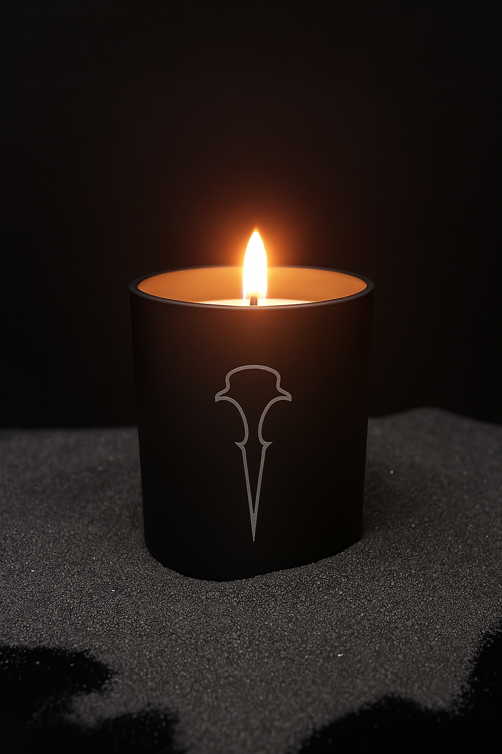 schwarze Duftkerze, Gothic Duftkerze, schwarze Kerze, Gothickerze, schnittmuskeluftkerze, 