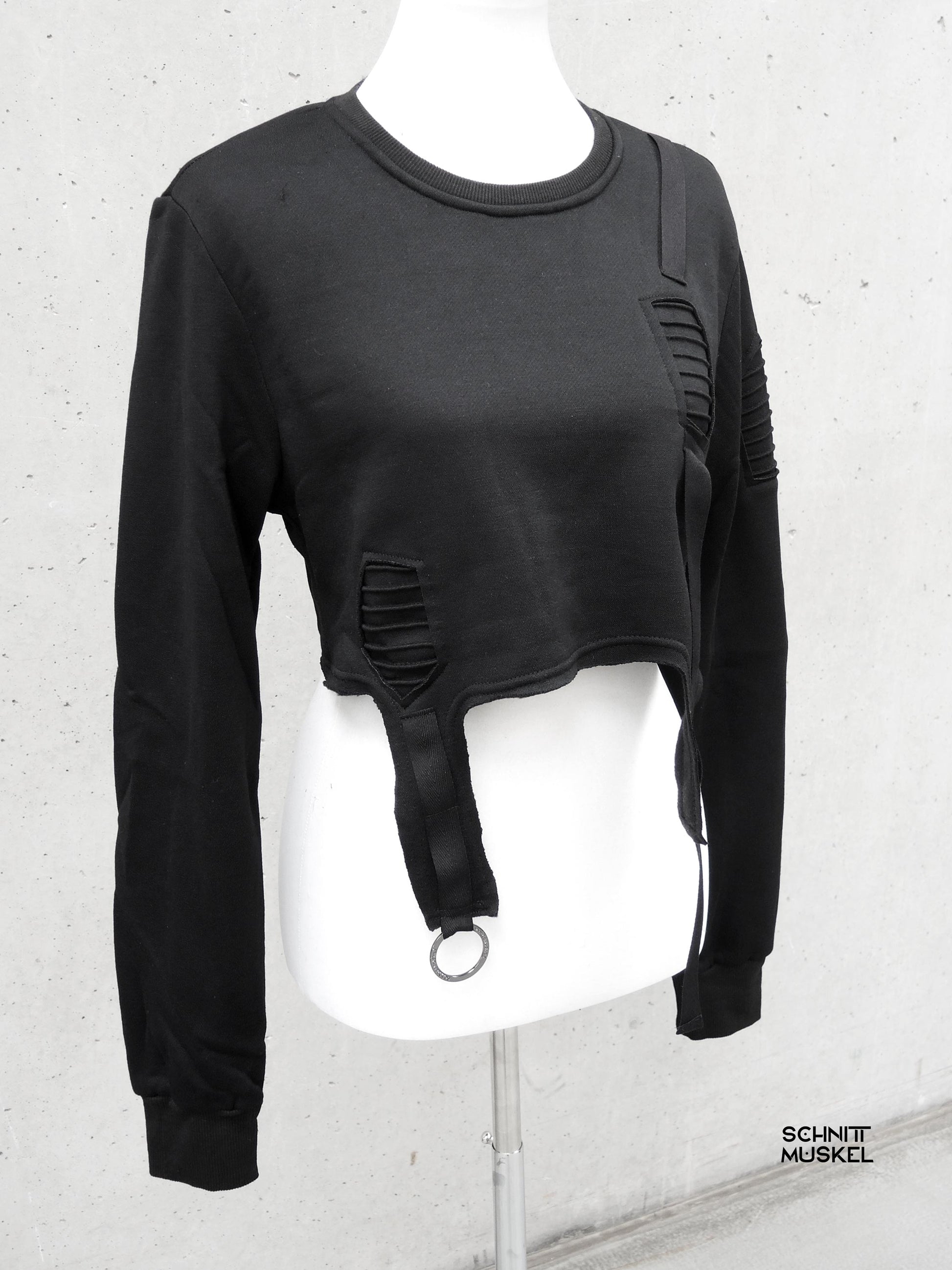 Cropped Pullover schwarz, schwarzer kurzer Pullover, darkwear, cyberpullover, darkcyberfashion, darkwear, technopullover, technostyle, Gothicmode für Damen