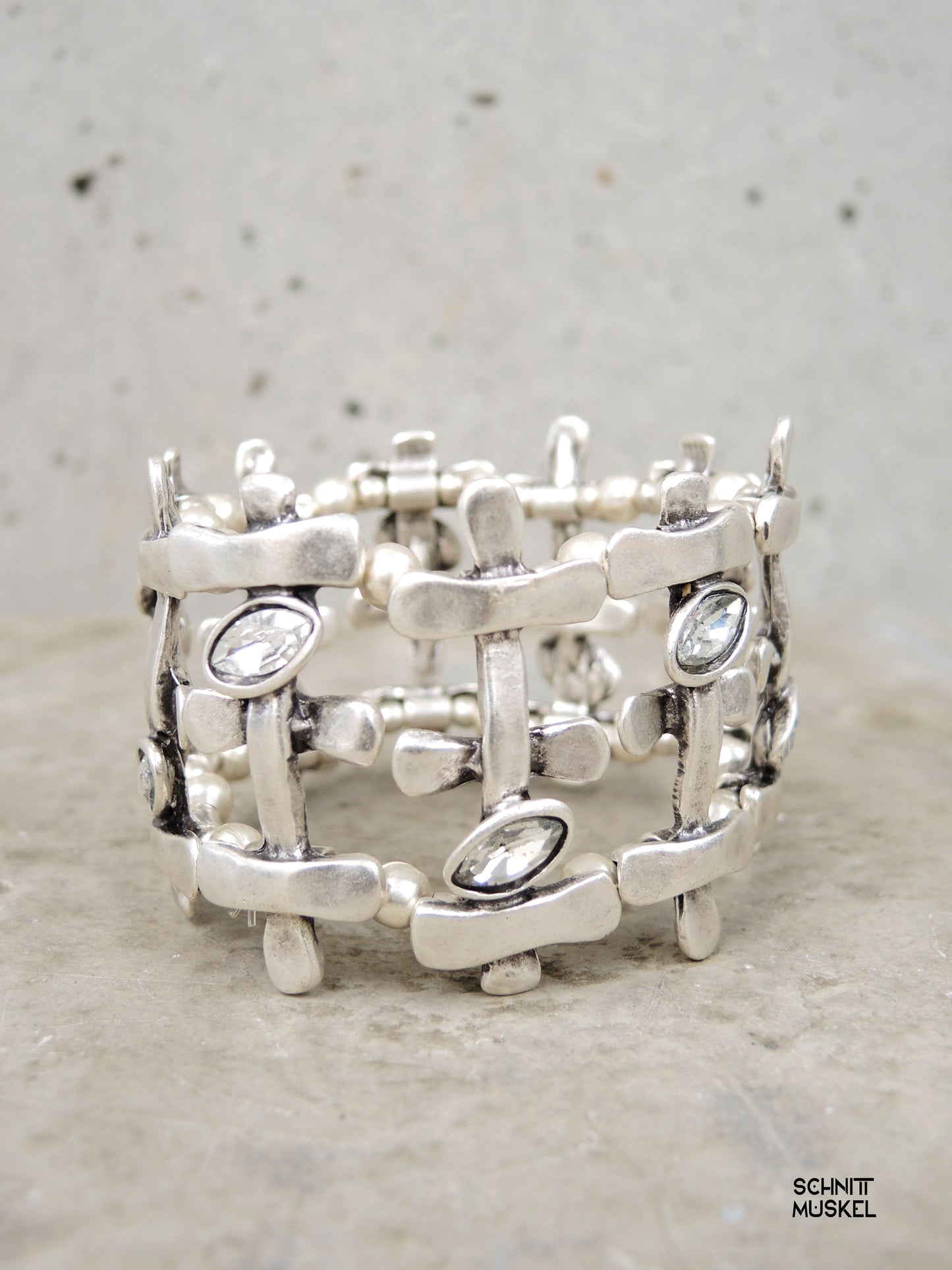 Darkavantgarde Armschmuck, SIlberplattierter Schmuck, Schmuck aus Silber und Kristall, Kristallschmuck, Leonardi Schmuck, 