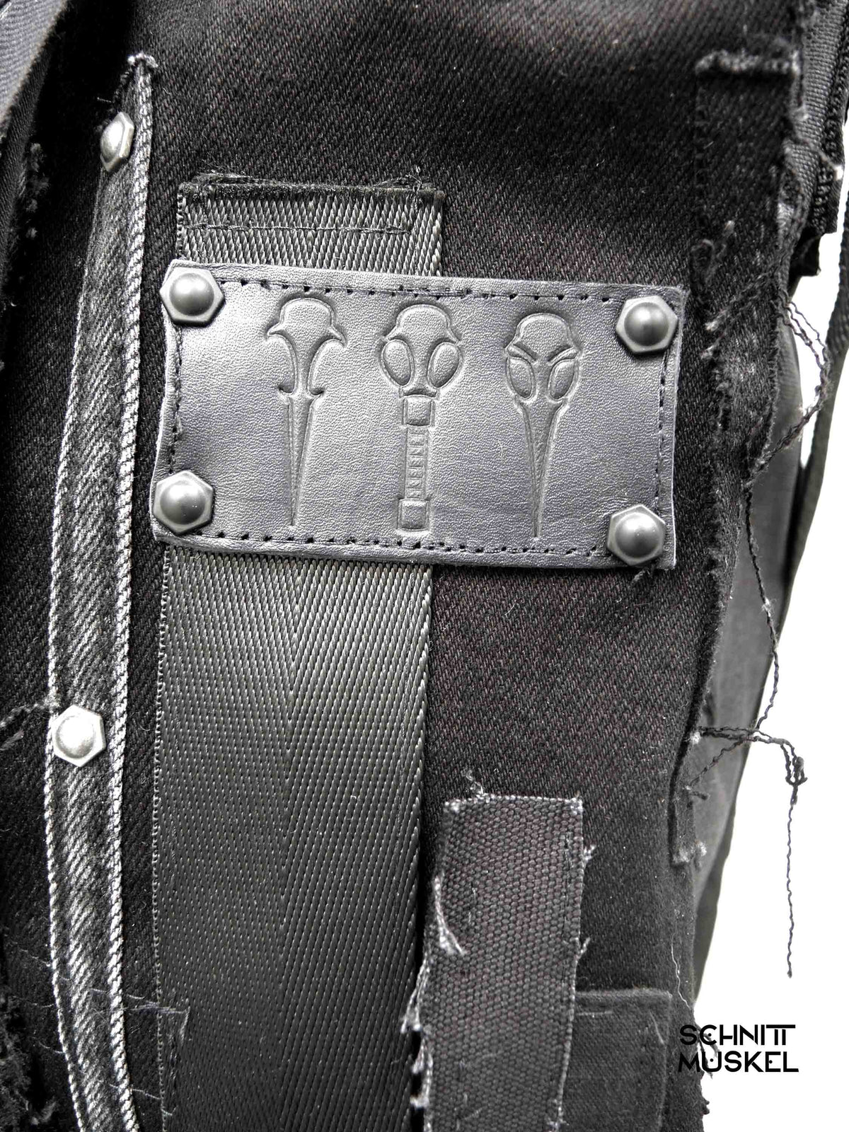 destroyed Gothic Tasche, Gothic Umhängetasche, postapokalyptische Tasche, Schranz Style Tasche, Ravefashion, darkavantgarde Tasche, Unikattasche