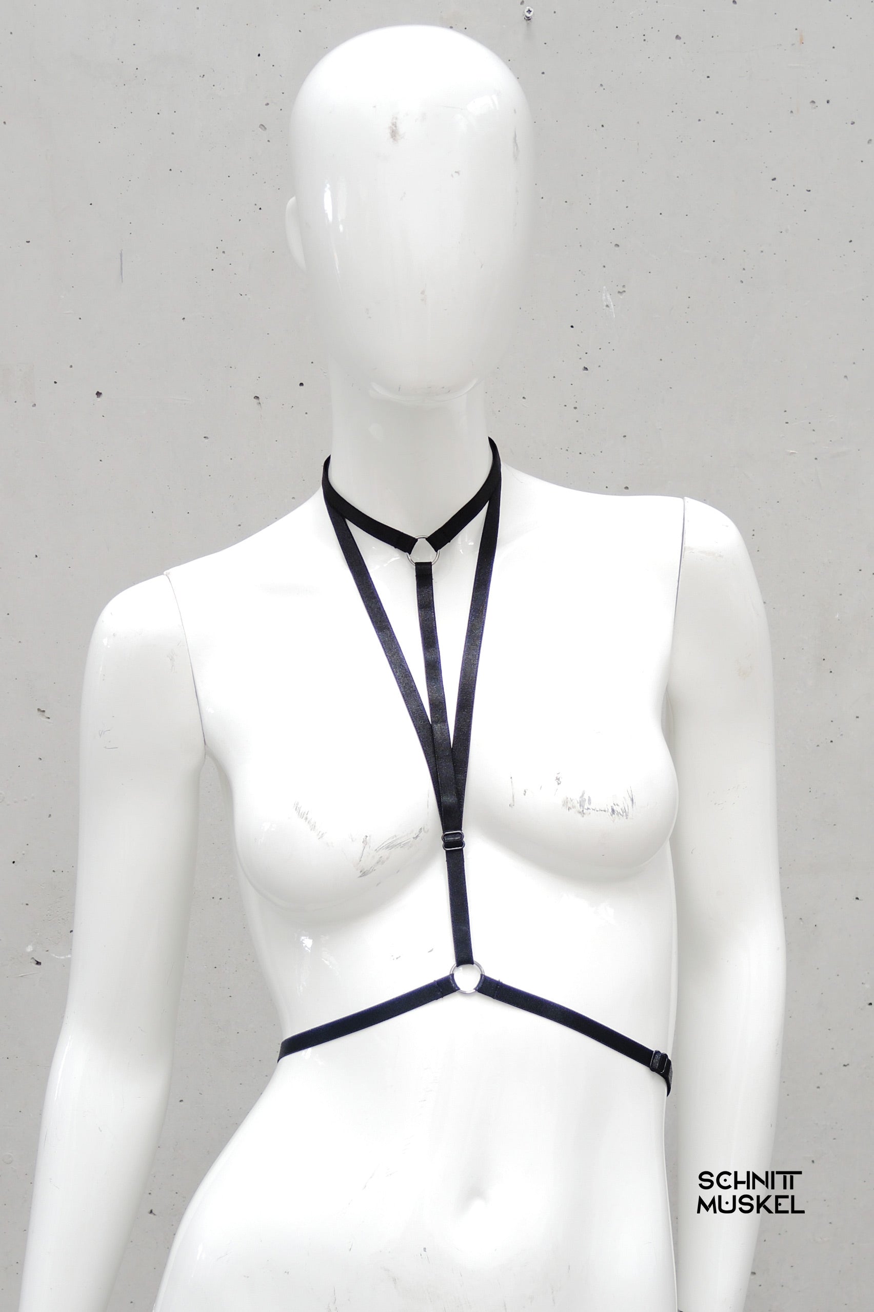 verstellbarer Harness, Harness BH, kinky accessoire, schlichter Harness