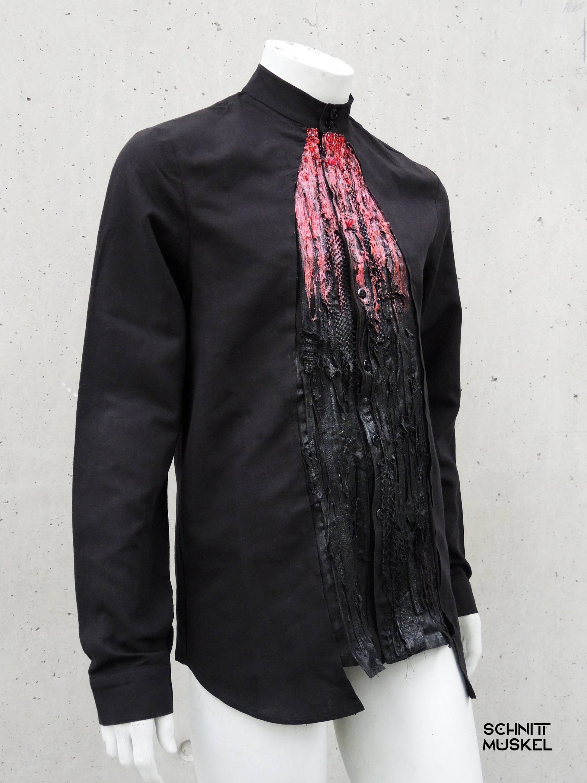 Hemd Bloddrain, Hemd Blutregen, Gothic Hemd. Halloeewnhemd, Halloween Mode, Gothicmode, Blutige Mode, Bloody fashion