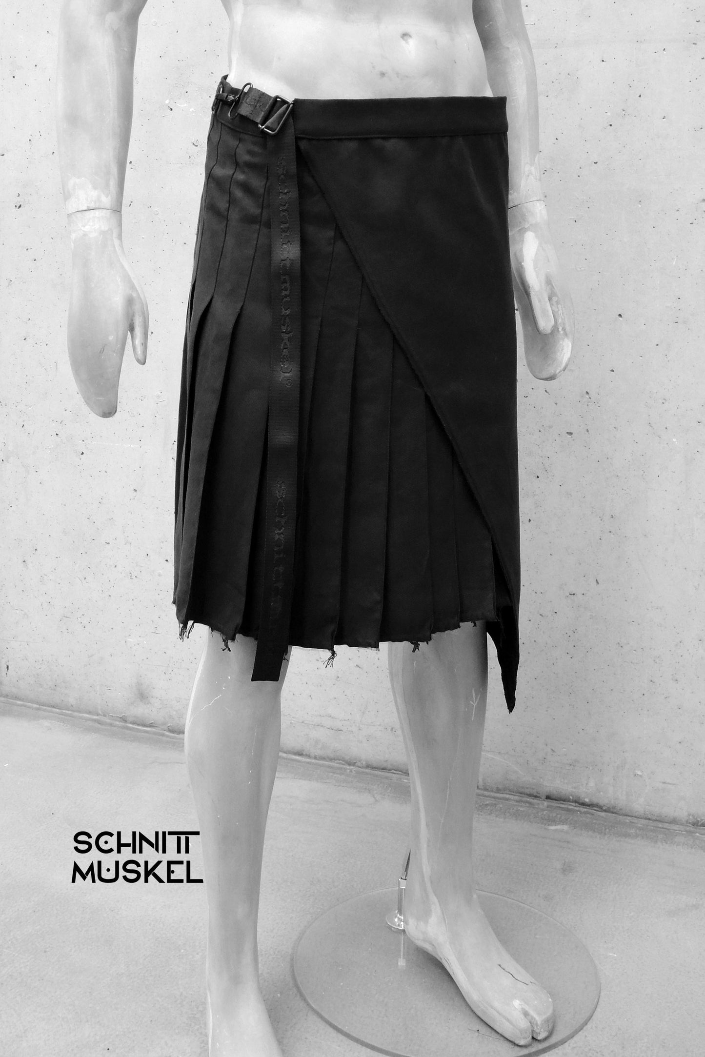 Herrenrock, schwarzer Schottenrock, Gothicrock für Herren, Faltenrock für Herren,