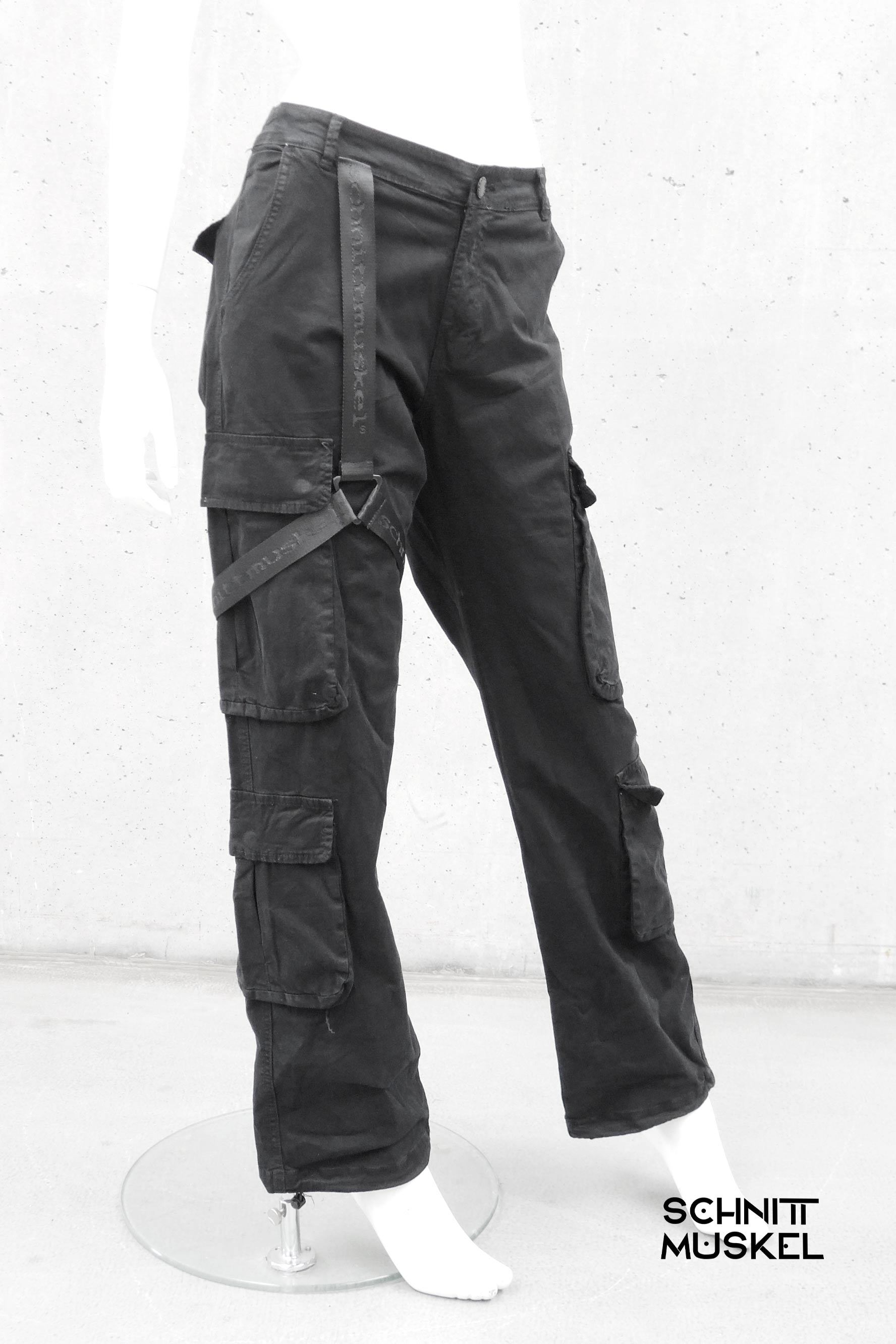 schwarze Cargohose, Gothichose, Cyberhose, Tekkkknohose, Berghainstyle, Darkcyberhose, Cyberfashion