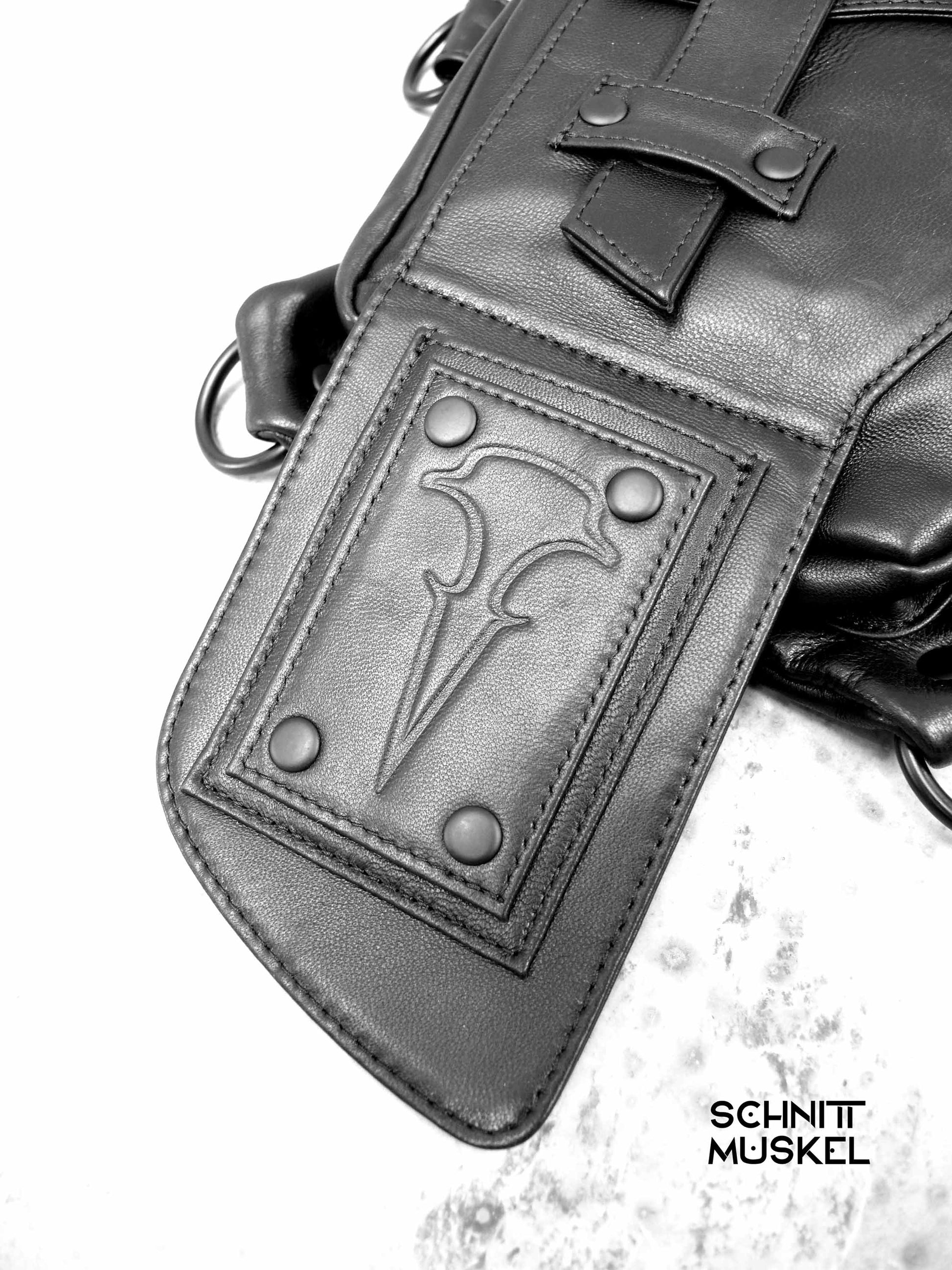 Umhängetasche, Gürteltasche, Beintasche, Festivaltasche, utilitybag, Gothictasche, Gothictasche für Herren, Herrentasche, cybertasche, darkwear, darkavnatgarde Tasche