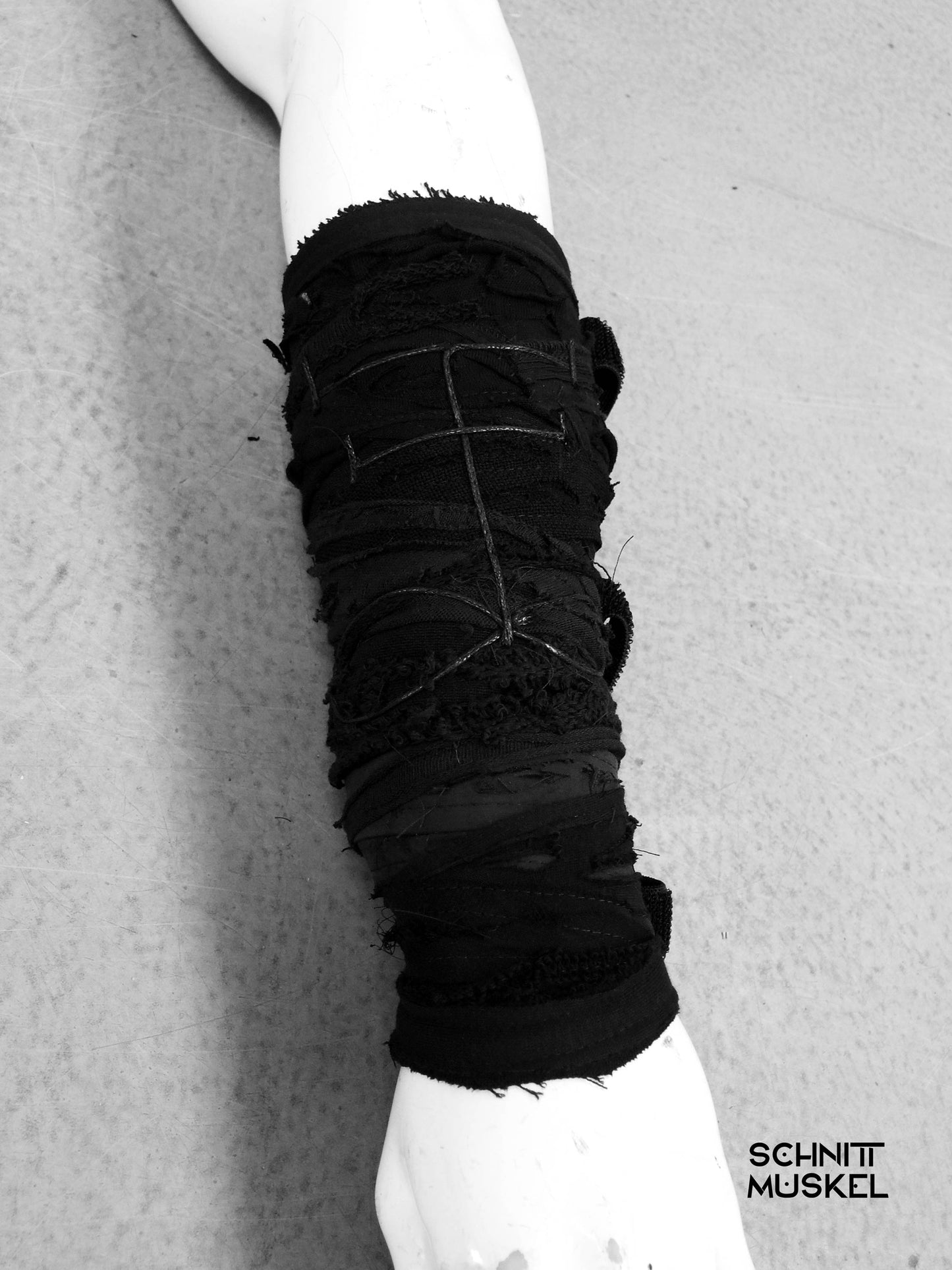 Armstulpe Gothic, destroyed Armstulpen, Gothic Armschiene, Leviathan Armstulpen, 