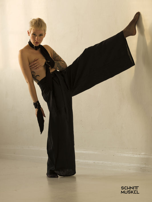 schwarze Leinensommerhose, schwarze Leinenhose, Gothic Sommerhose, Leinenhose mit weitem Bein, darkavantgarde Hose, darkavantgarde Mode