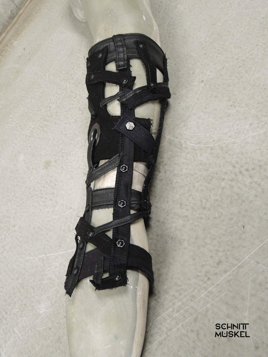 Gothic Arstulpe, darkavantgarde Mode, postapokalyptische Armstulpen, Mad Max Outfit