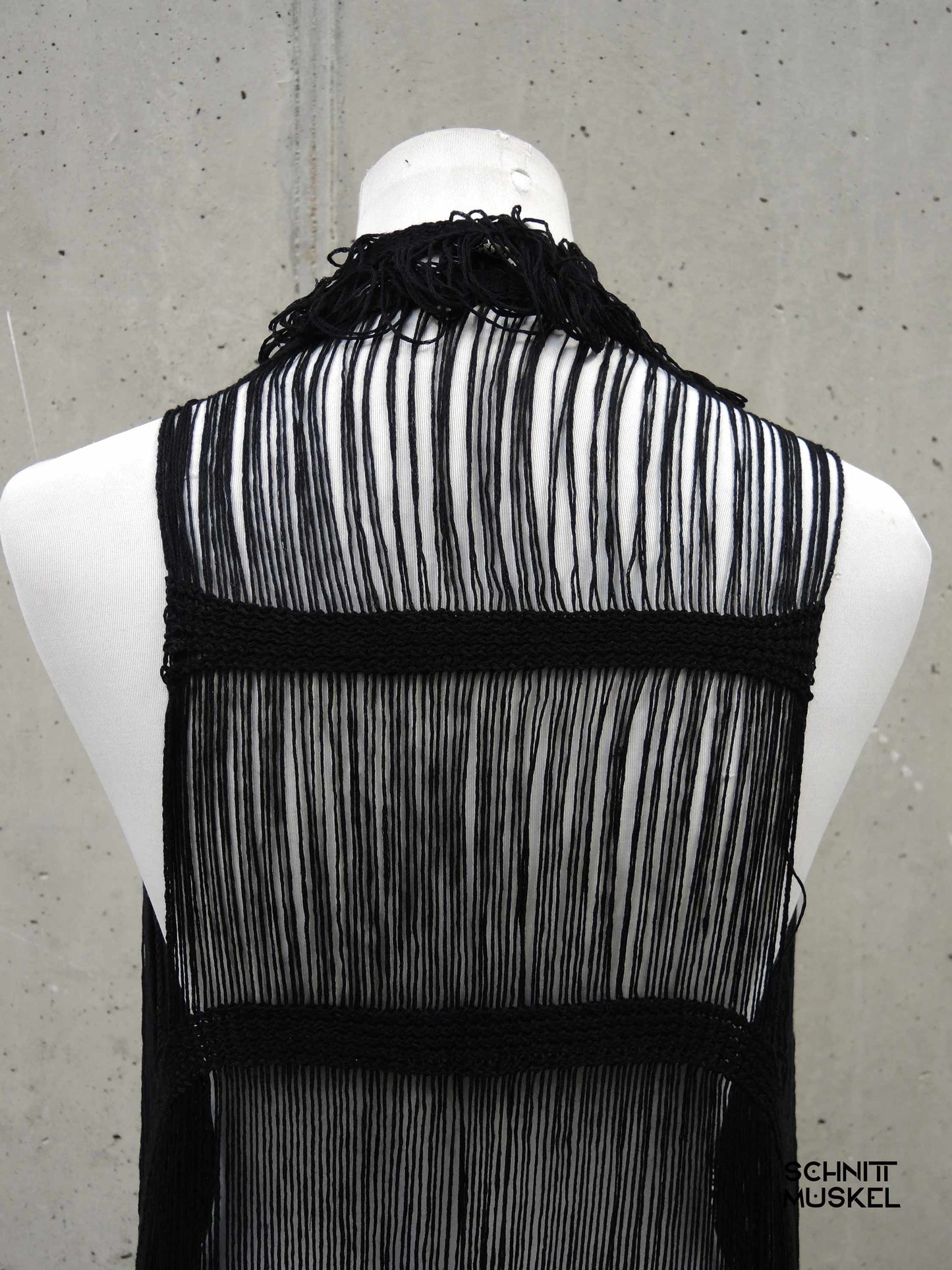 Gothicweste, Häckelweste, Netzweste, Netzumhang, destroyed fashion, destroyed Oberteil