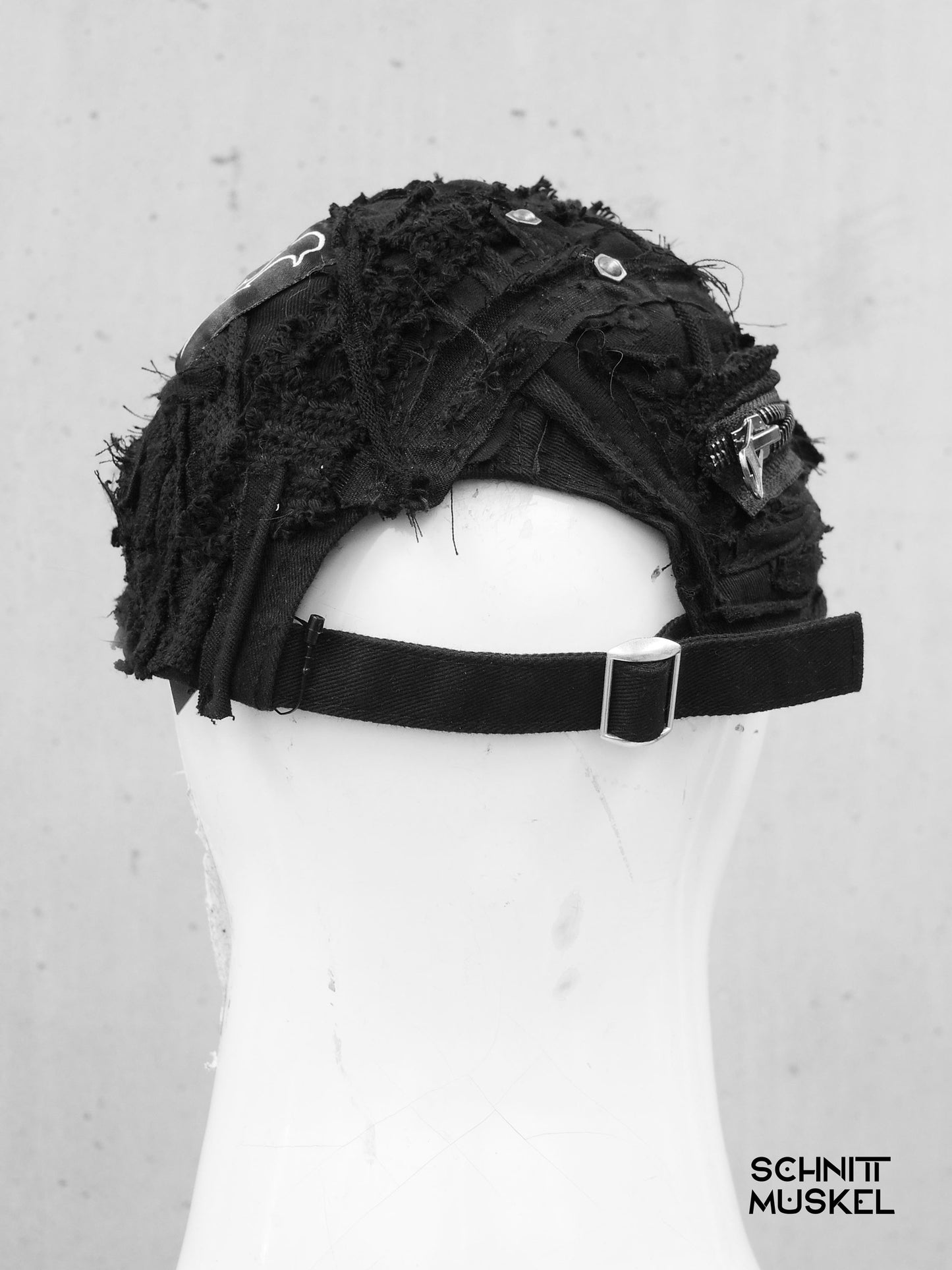 darkavantgarde Cap, custom Cap, Oneofakind Cap, Gothicschiebermütze, Gothicschirmmütze, Baseballcap schwarz, destroyed Cap