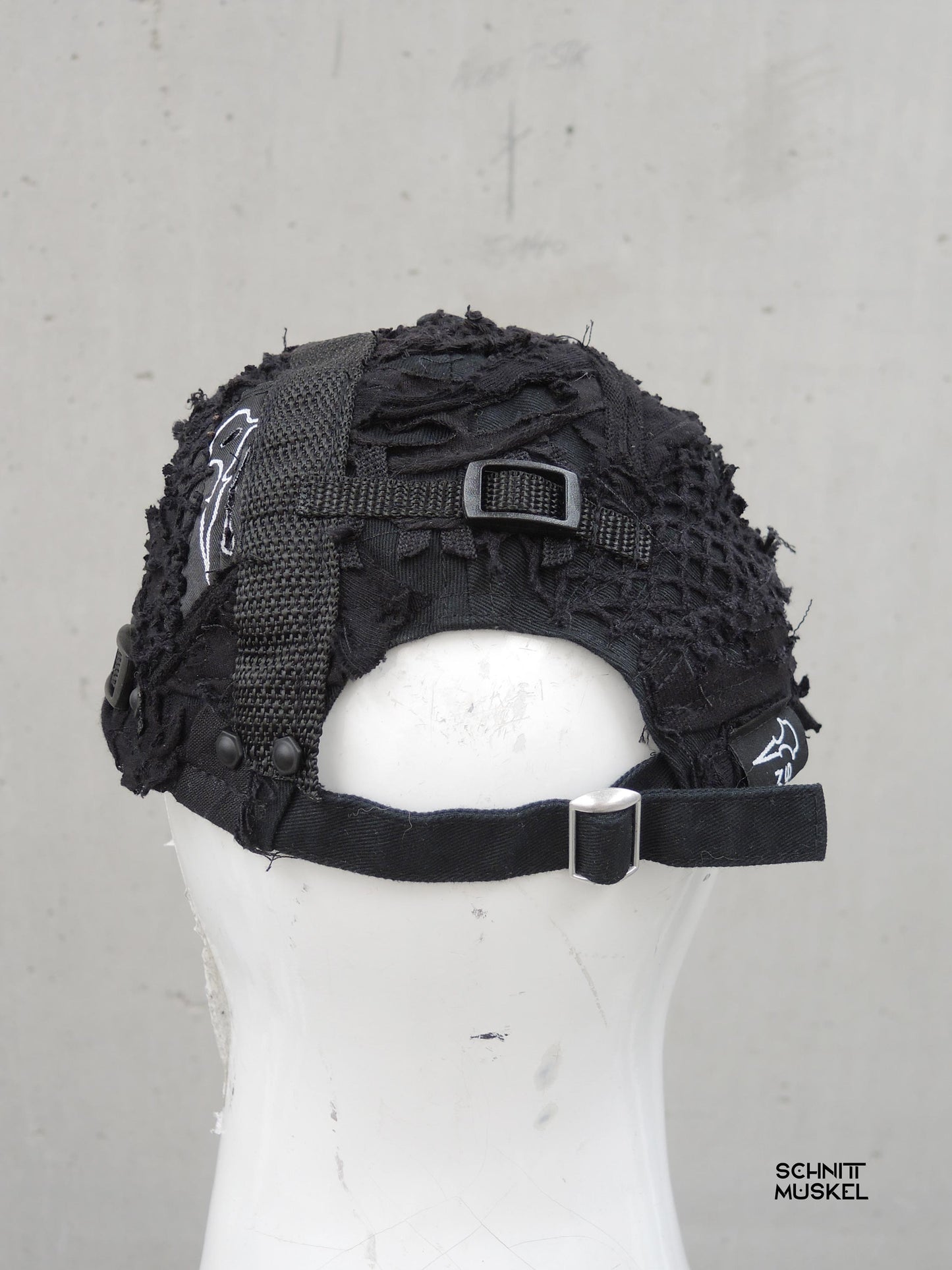 Gothicbaseballcap, darkwear, darkavantgarde, postapokalyptische Mütze, technostyle cap, Gothiccap, Gothicschiebermütze