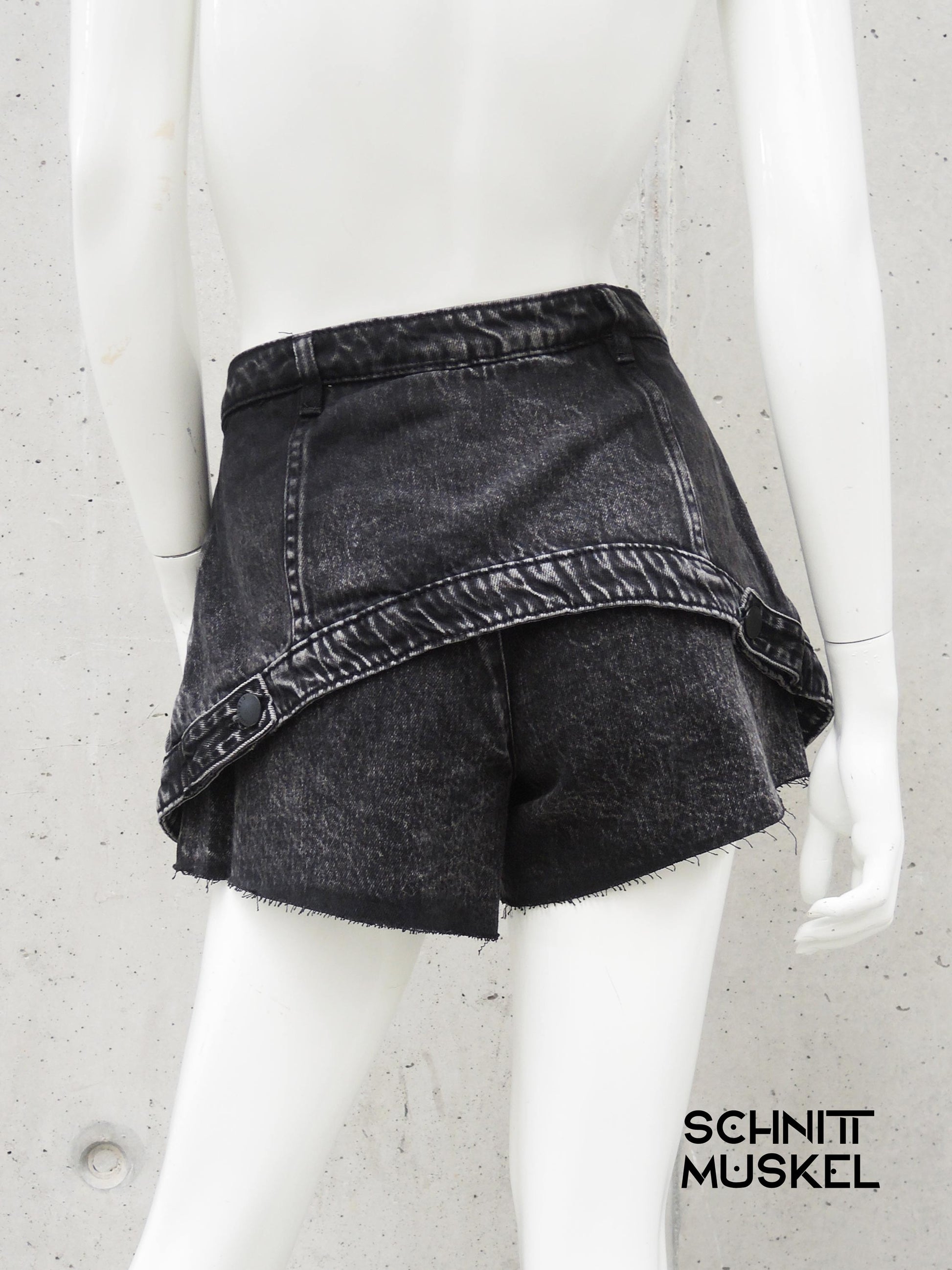 kurze Jeans, Jeansshorts, schwarze kurze Jeans, teckwear Jeans kurz, lagenlook Jeans