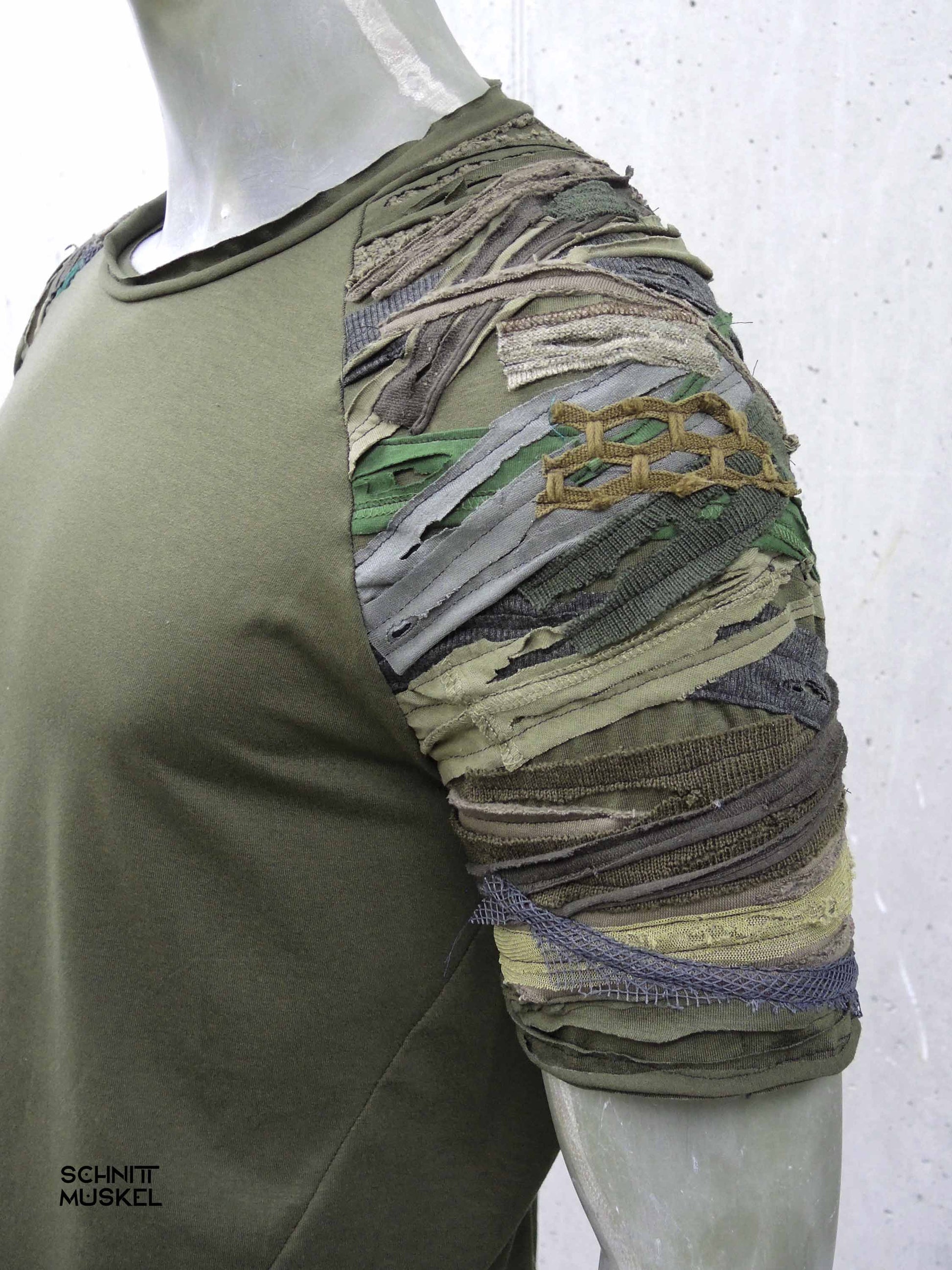 olivgrünes Shirt, Combatshirt, darkwear, aberfashion, Tarnshirt, 6DBH, schnittmuskel