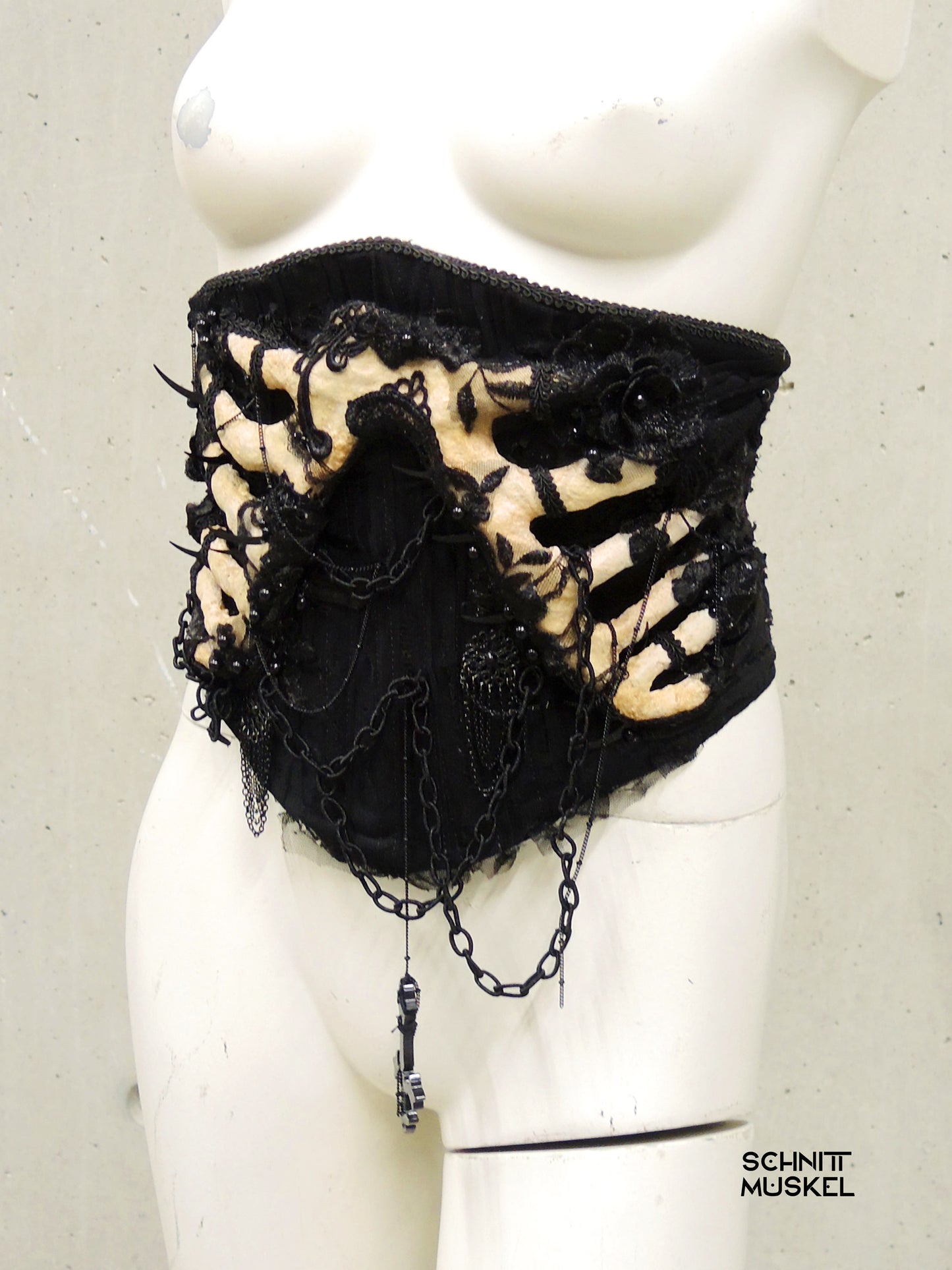 Gothickorsett, Knochenkorsett, Reliquienkorsett, sakrales Korsett