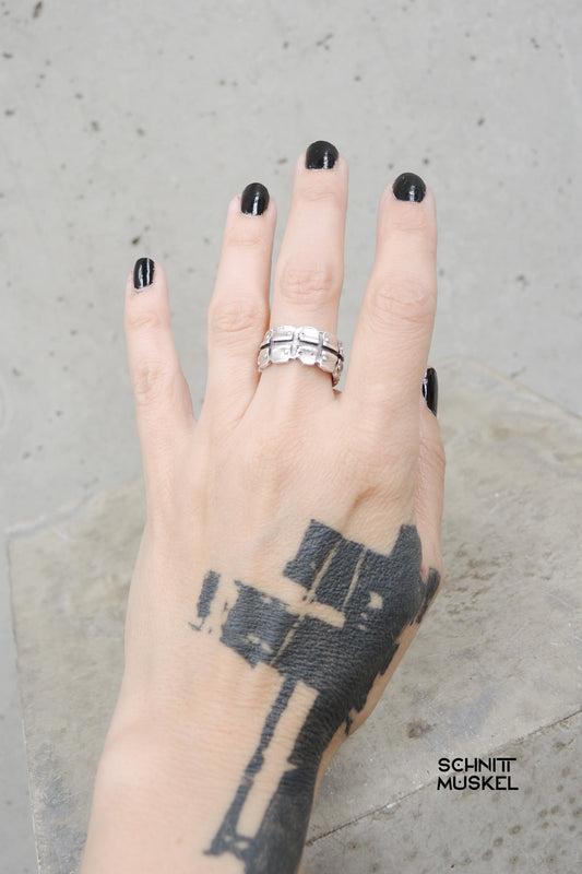 darkavantgarde Ring, darkcyberschmuck, cyberschmuck