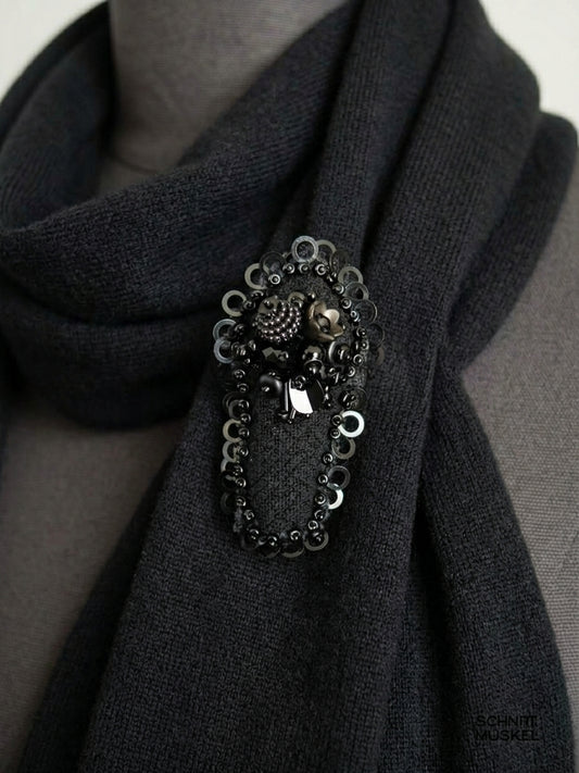 Sargbrosche, Gothicbrosche, Gothic Brosche, schwarze Brosche, Brosche in Sargform
